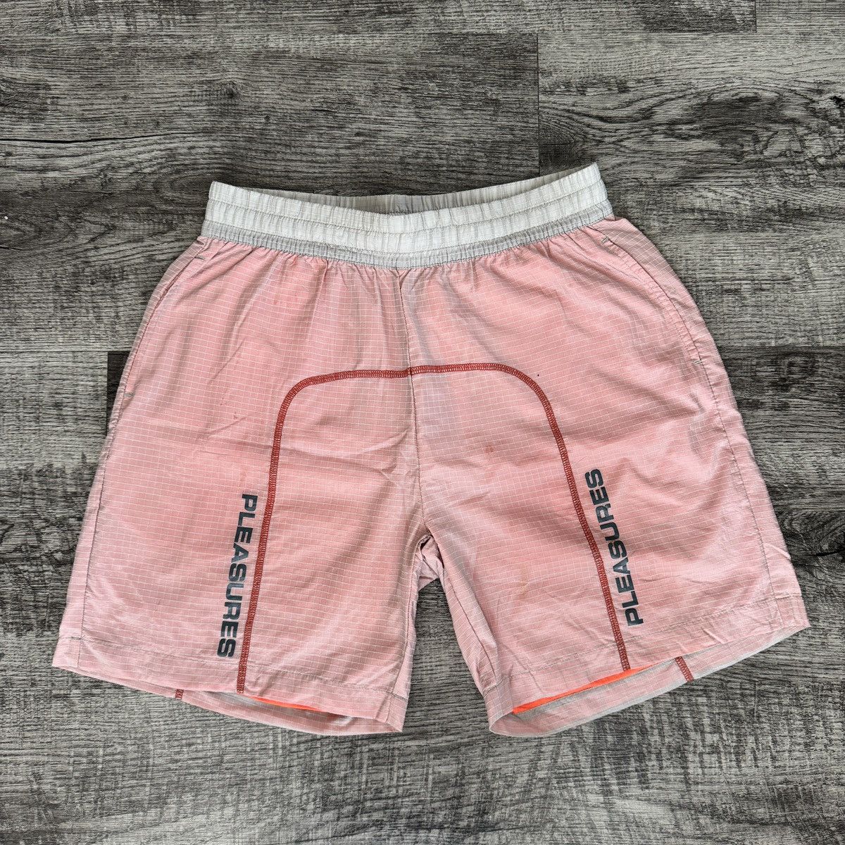 Pleasures Tempo Active Shorts Size US 32 / EU 48 - 1 Thumbnail