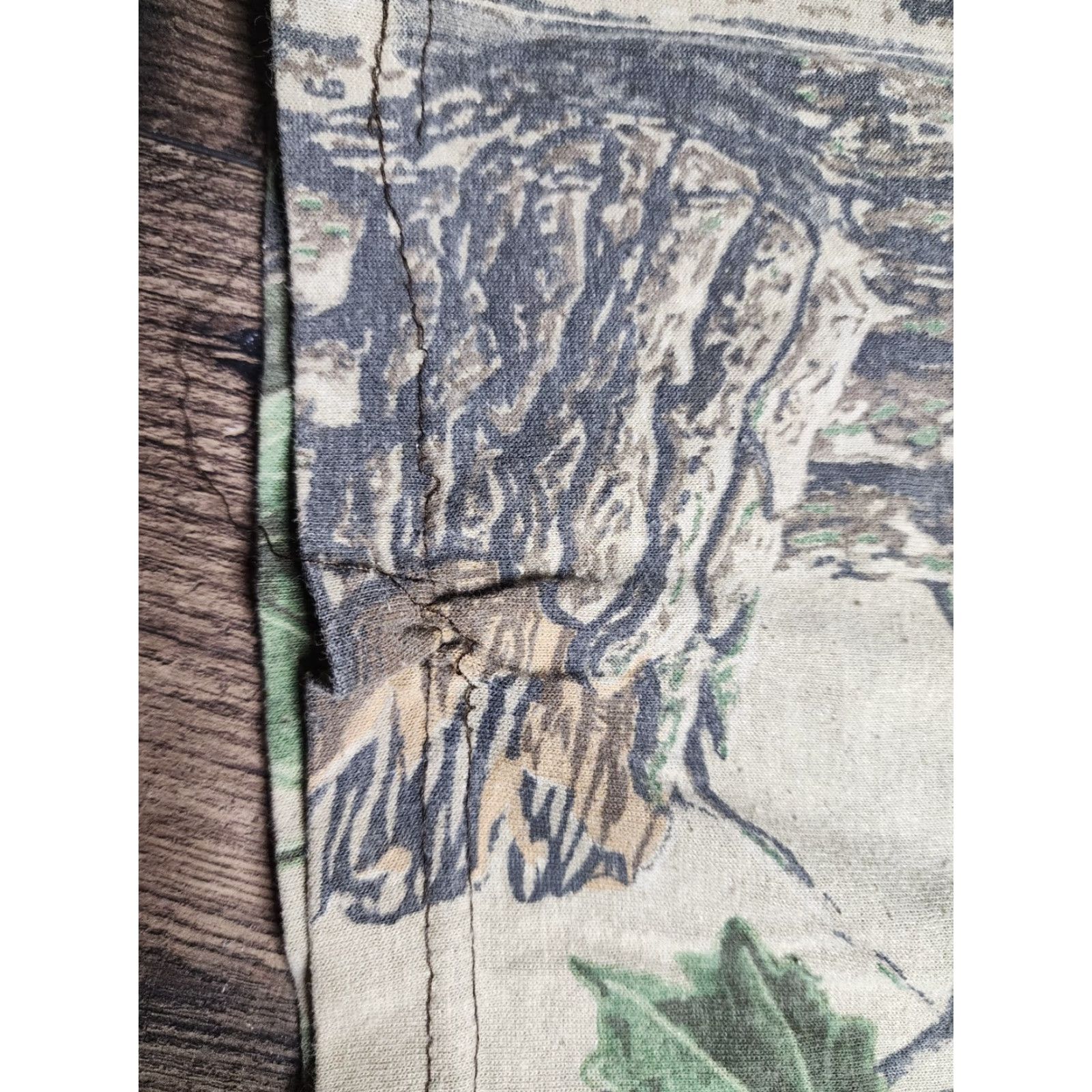 Realtree VINTAGE Realtree Camouflage T-Shirt Mens L Green 90s Embroidered Funny Outdoor Grunge Size US L / EU 52-54 / 3 - 3 Thumbnail