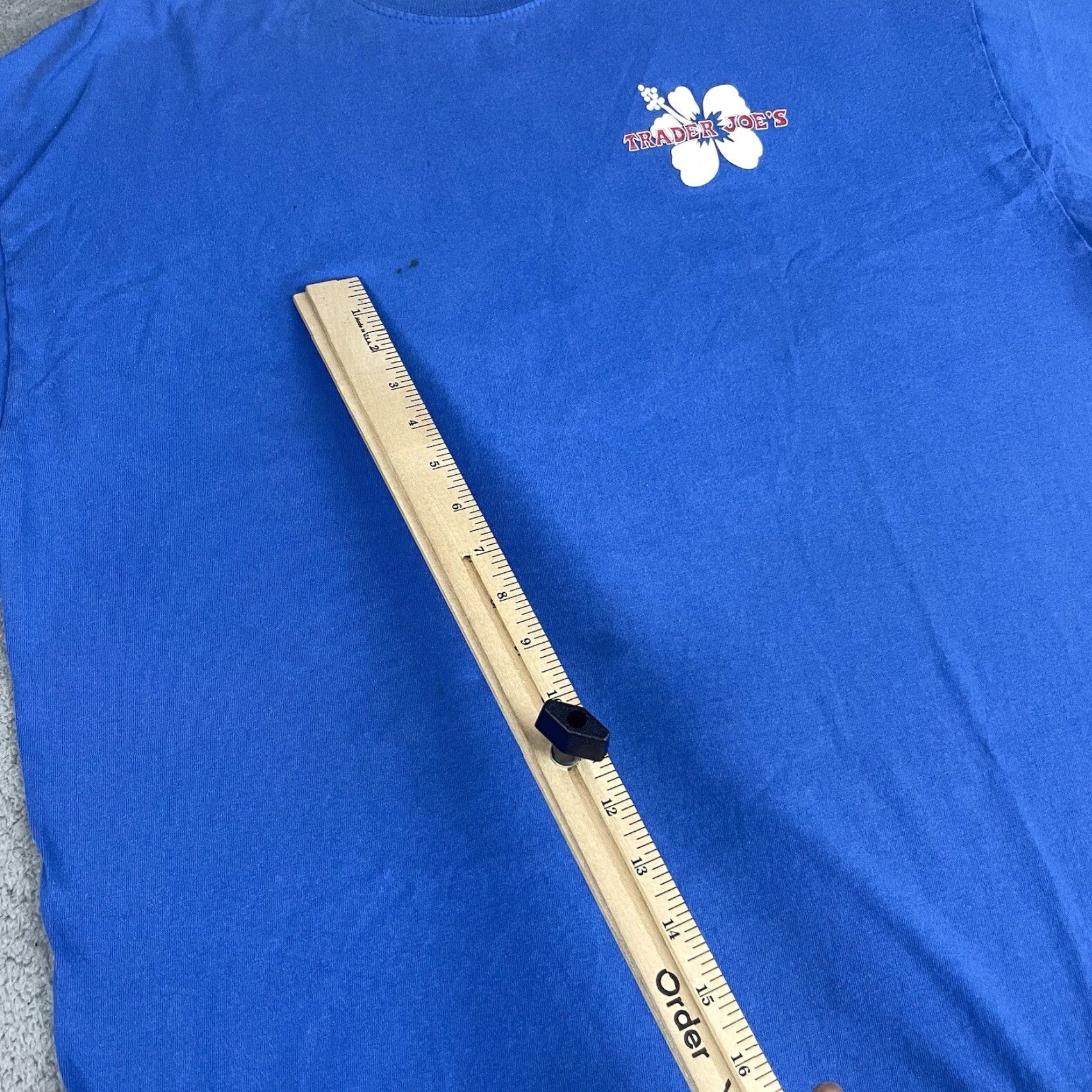 Gildan VINTAGE Trader Joe’s Shirt XL Blue Gildan Unisex Adults T-Shirt Short Sleeve Crew Neck Logo Distressed USA 2010-2019 Size US XL / EU 56 / 4 - 7 Thumbnail