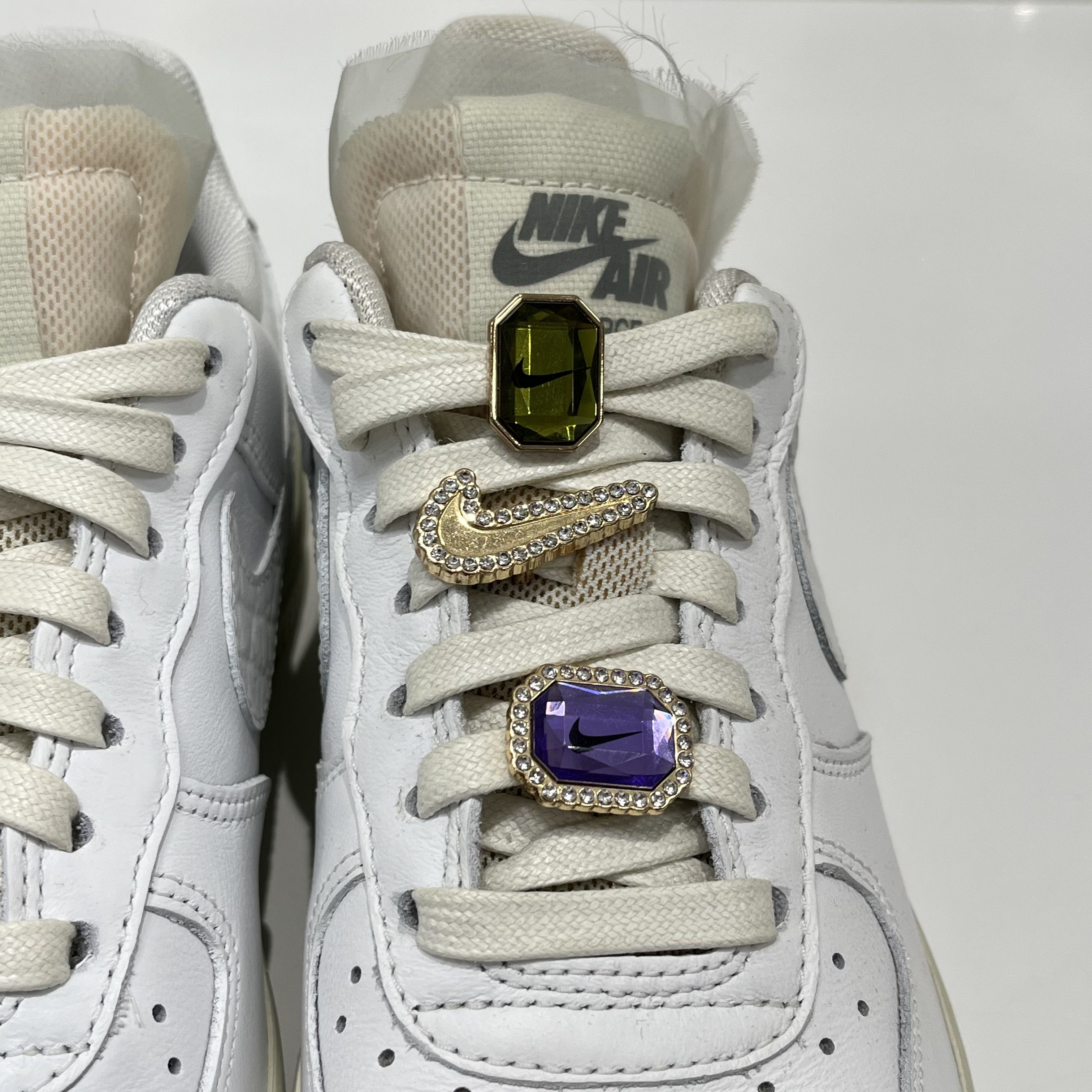 Nike Nike Air Force 1 Low Prm Jewels White (W) Size US 7 / IT 37 - 6 Thumbnail
