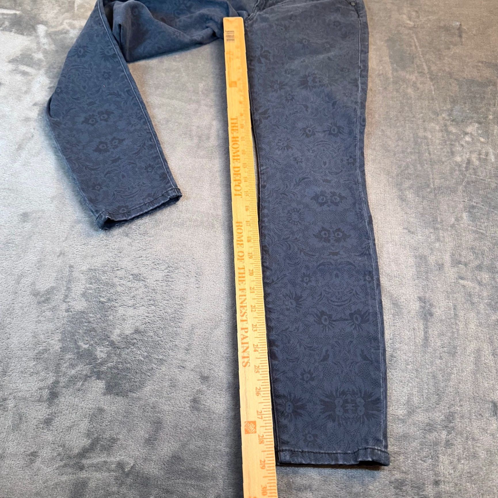 Vintage Cabi Jeans Women 4 Dark Blue Floral Damask Skinny Stretch Denim 30x29" Size 27" / US 4 / IT 40 - 7 Thumbnail