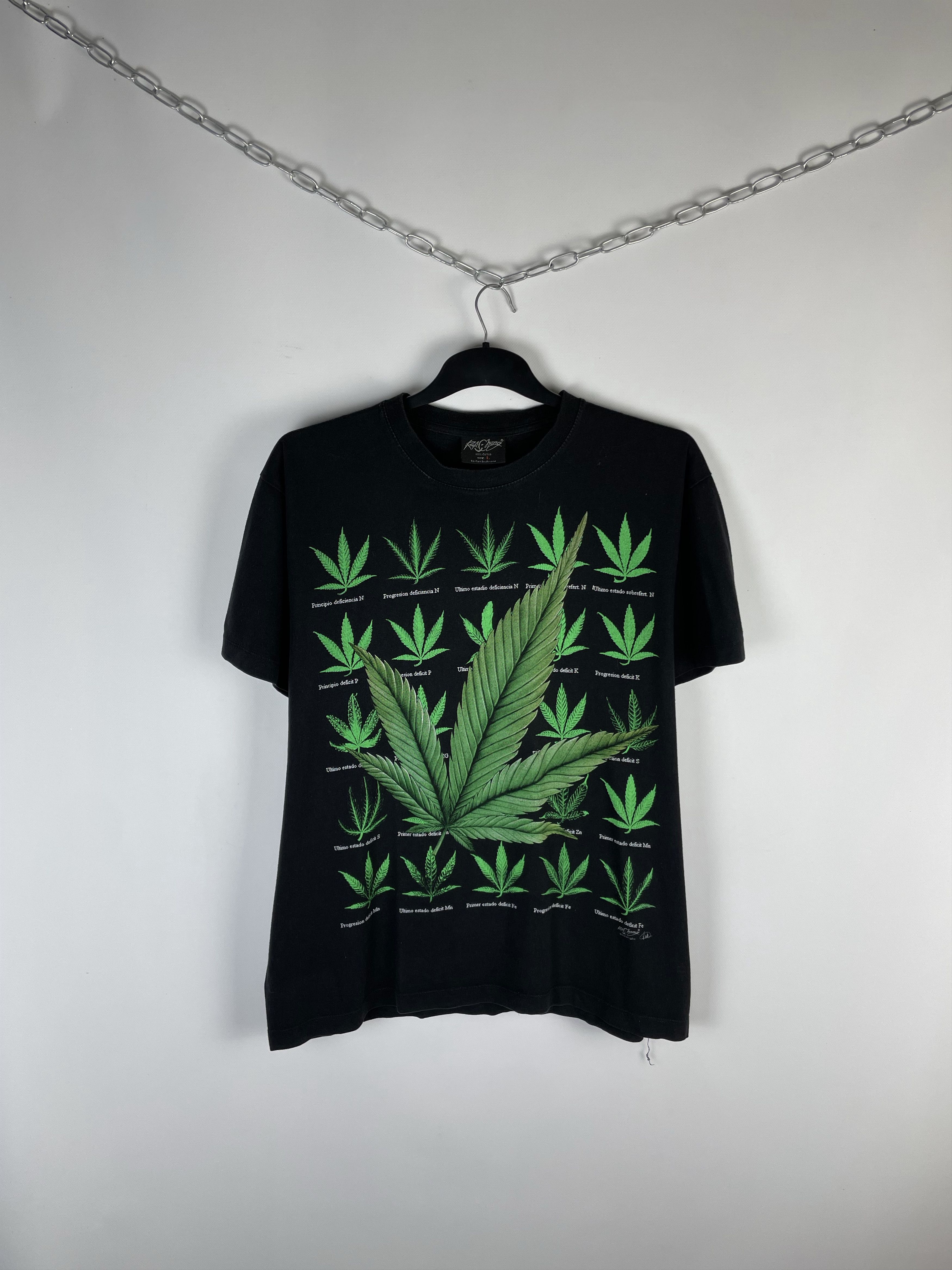 Vintage VINTAGE MARIJUANA TEE DISTRESSED Size US L / EU 52-54 / 3 - 1 Thumbnail