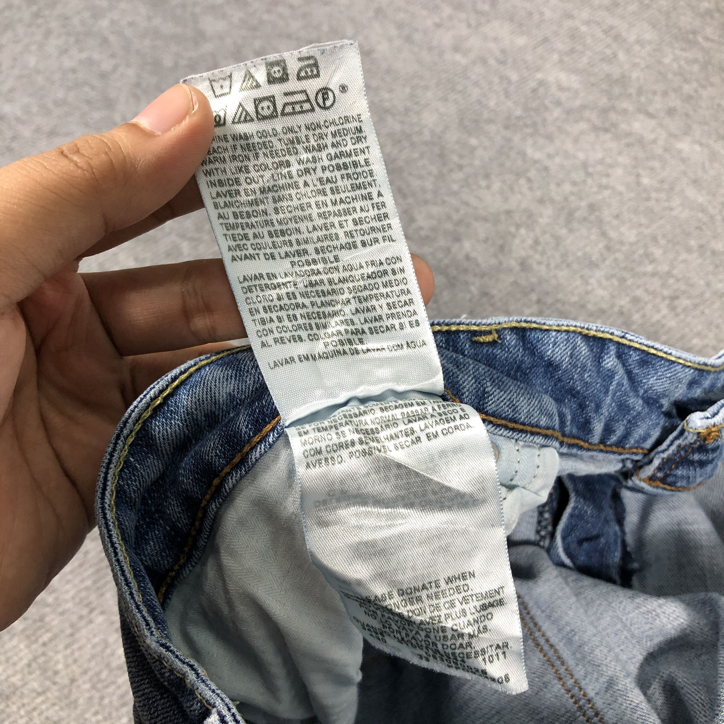 Levi's × Vintage Womens Vintage Levis Jeans Flare Light Blue Wash L878W Size 37" - 11 Thumbnail
