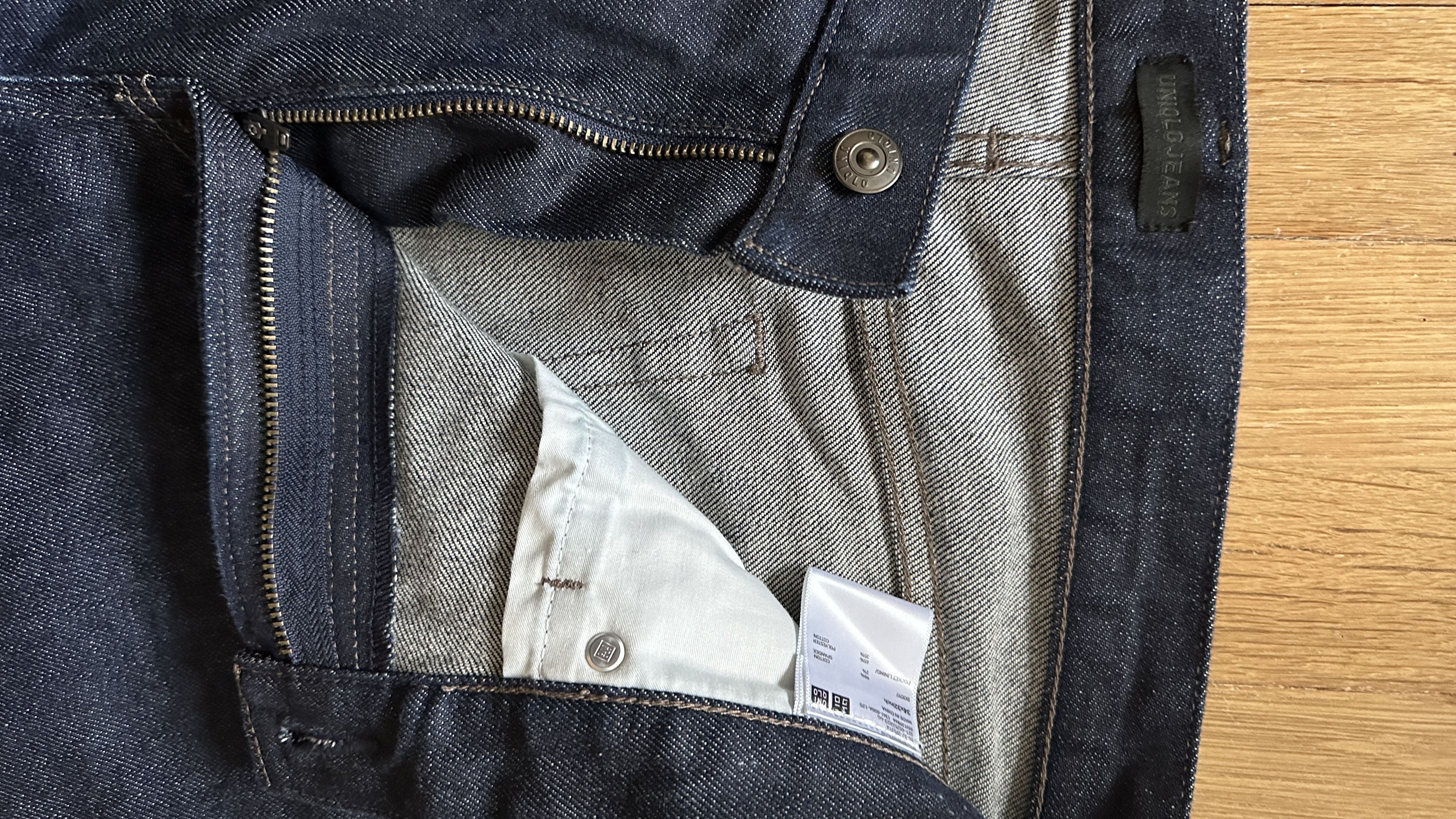 Uniqlo UNIQLO DARK WASH DENIM US34 Size US 34 / EU 50 - 2 Thumbnail