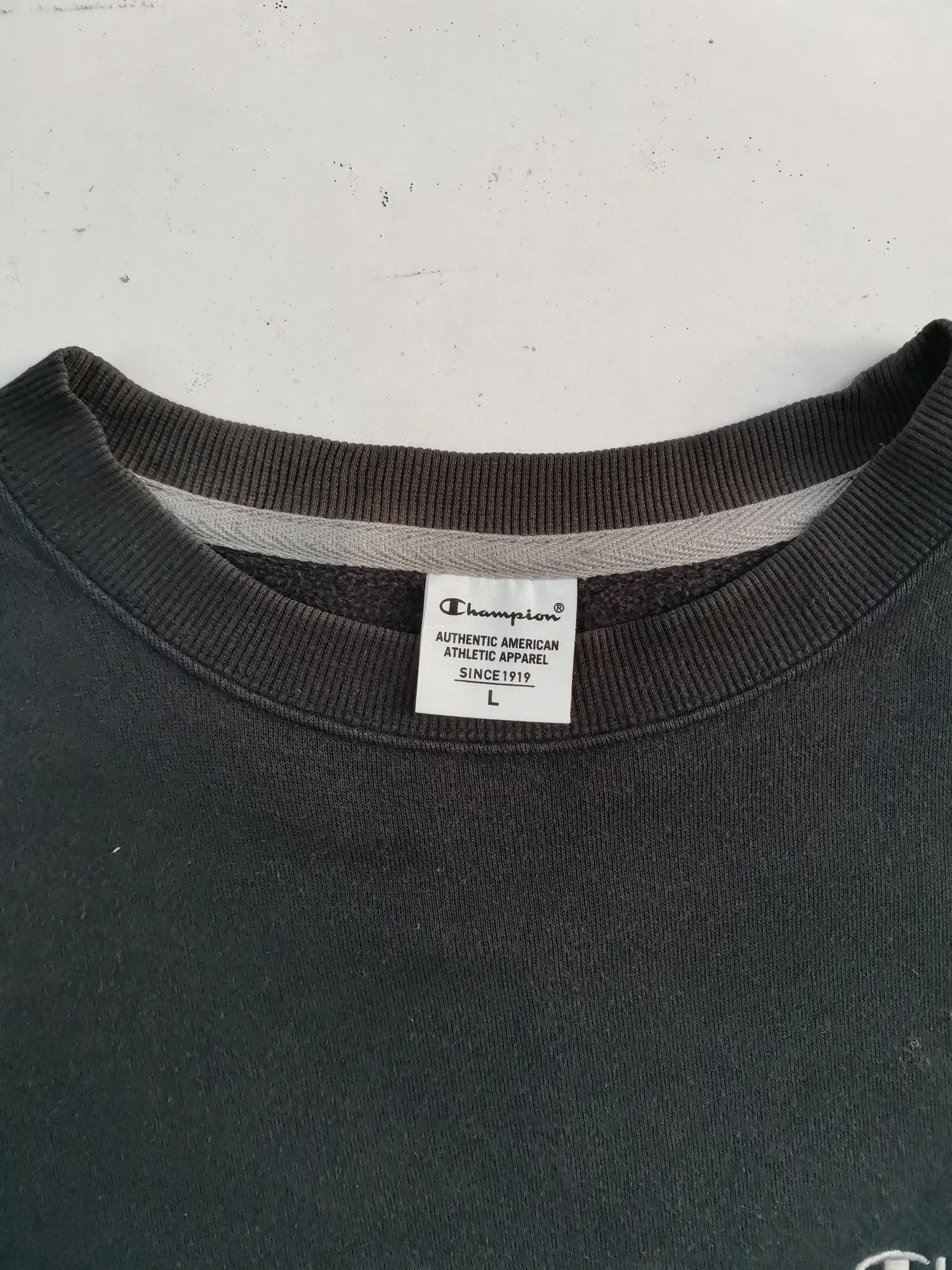 Champion Champion Embroidered Small Logo Sweatshirt Size US L / EU 52-54 / 3 - 4 Thumbnail