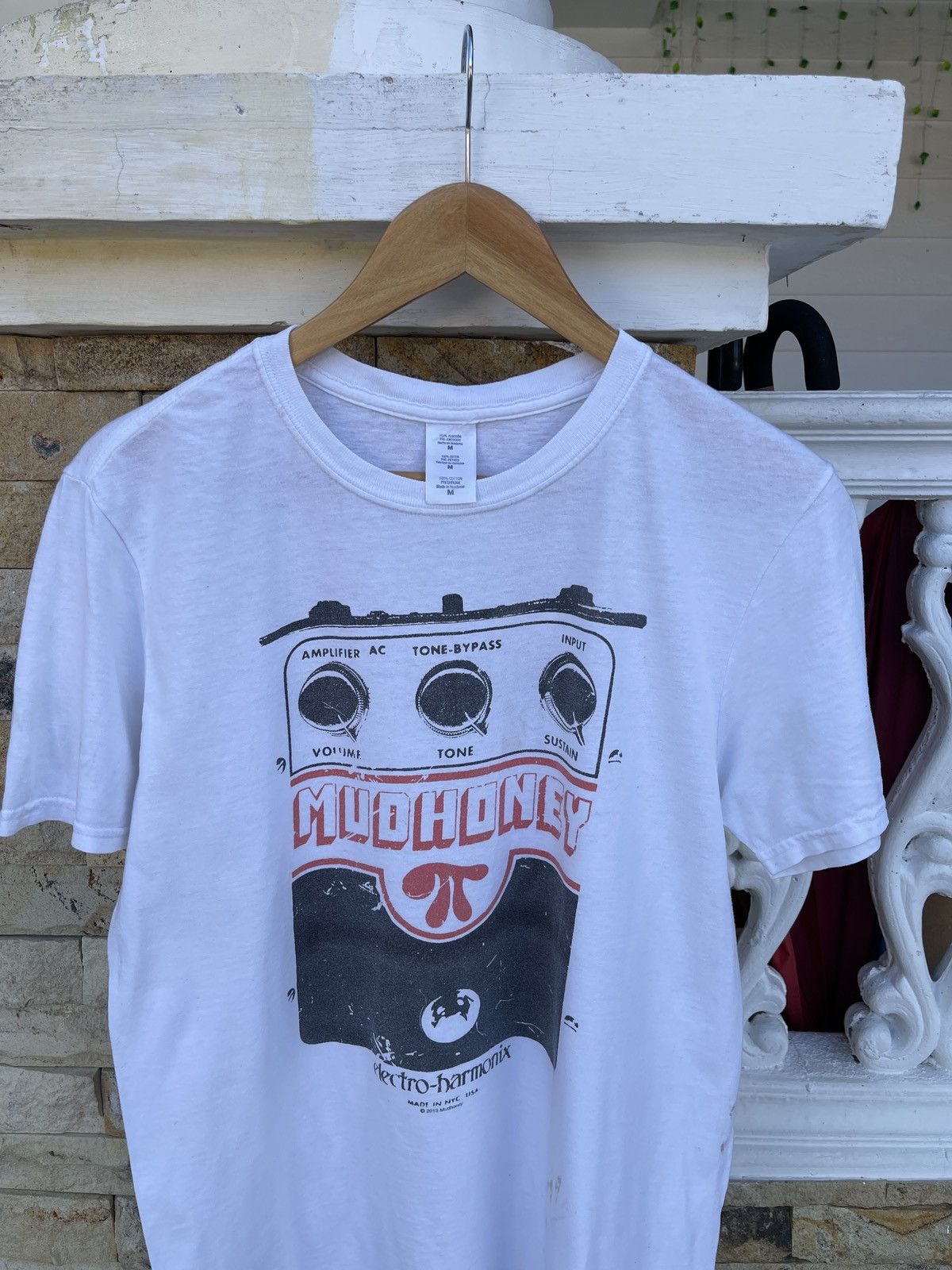 Band Tees Last Drop🔥Rare🔥Vintage MUDHONEY Electro Harmonix T Shirt Size US M / EU 48-50 / 2 - 2 Thumbnail
