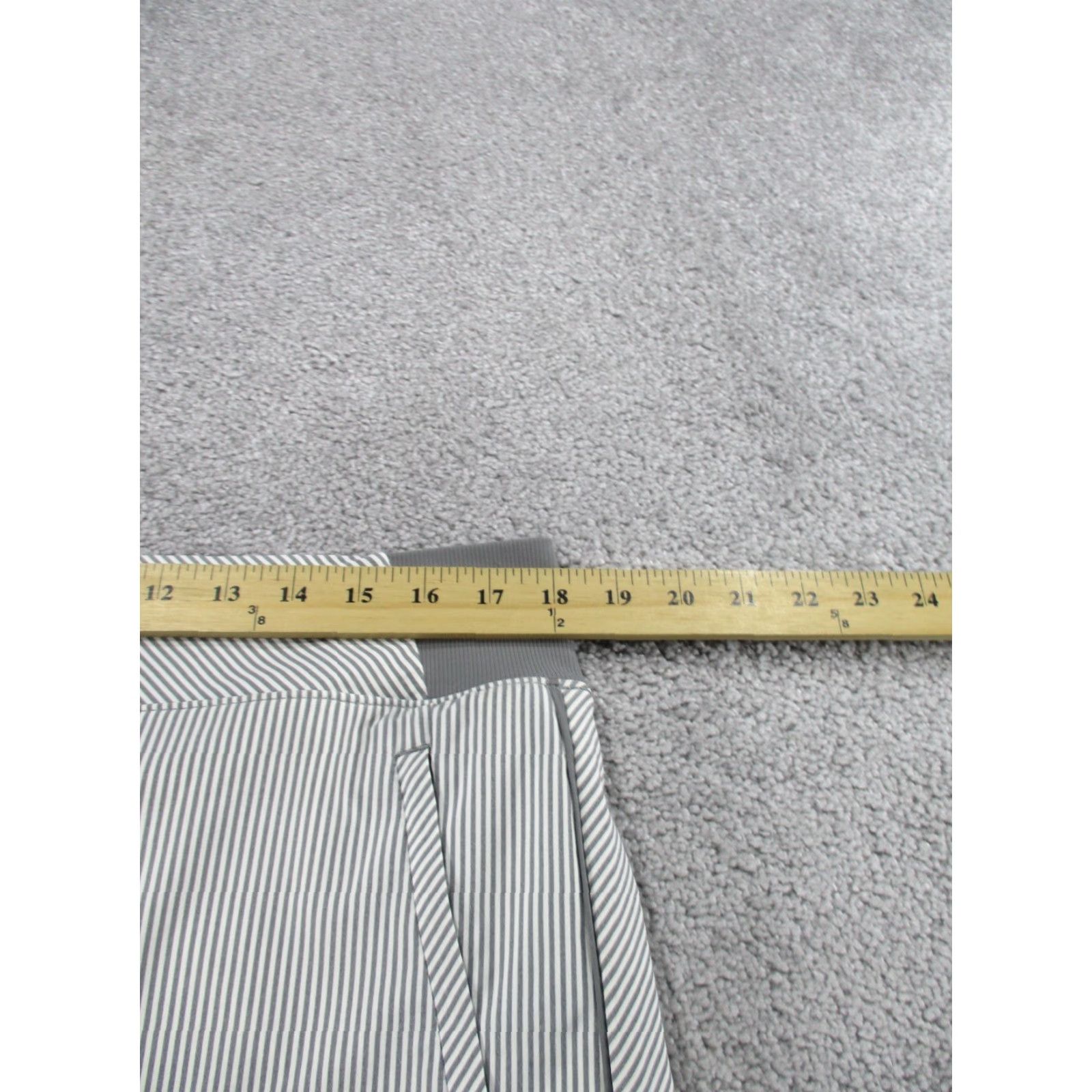 Athleta Athleta Skort Womens 16 Gray White Stripes - Textured Athletic 16" Brooklyn - 16" - Regular Size 16 Size ONE SIZE - 5 Thumbnail