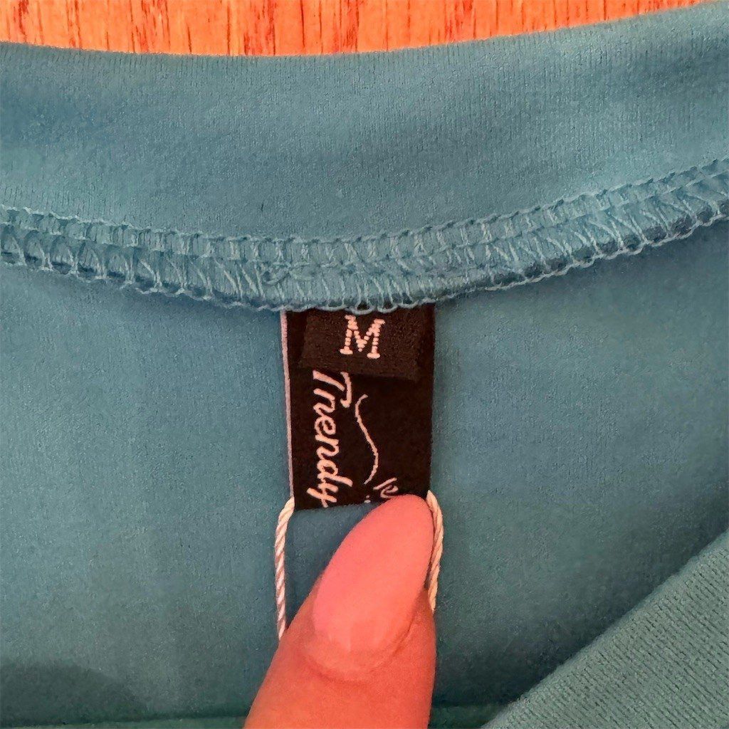 Other NWT Trendy Queen Top Womens Size M Blue Long Sleeve Crew Ne Size M / US 6-8 / IT 42-44 - 3 Thumbnail