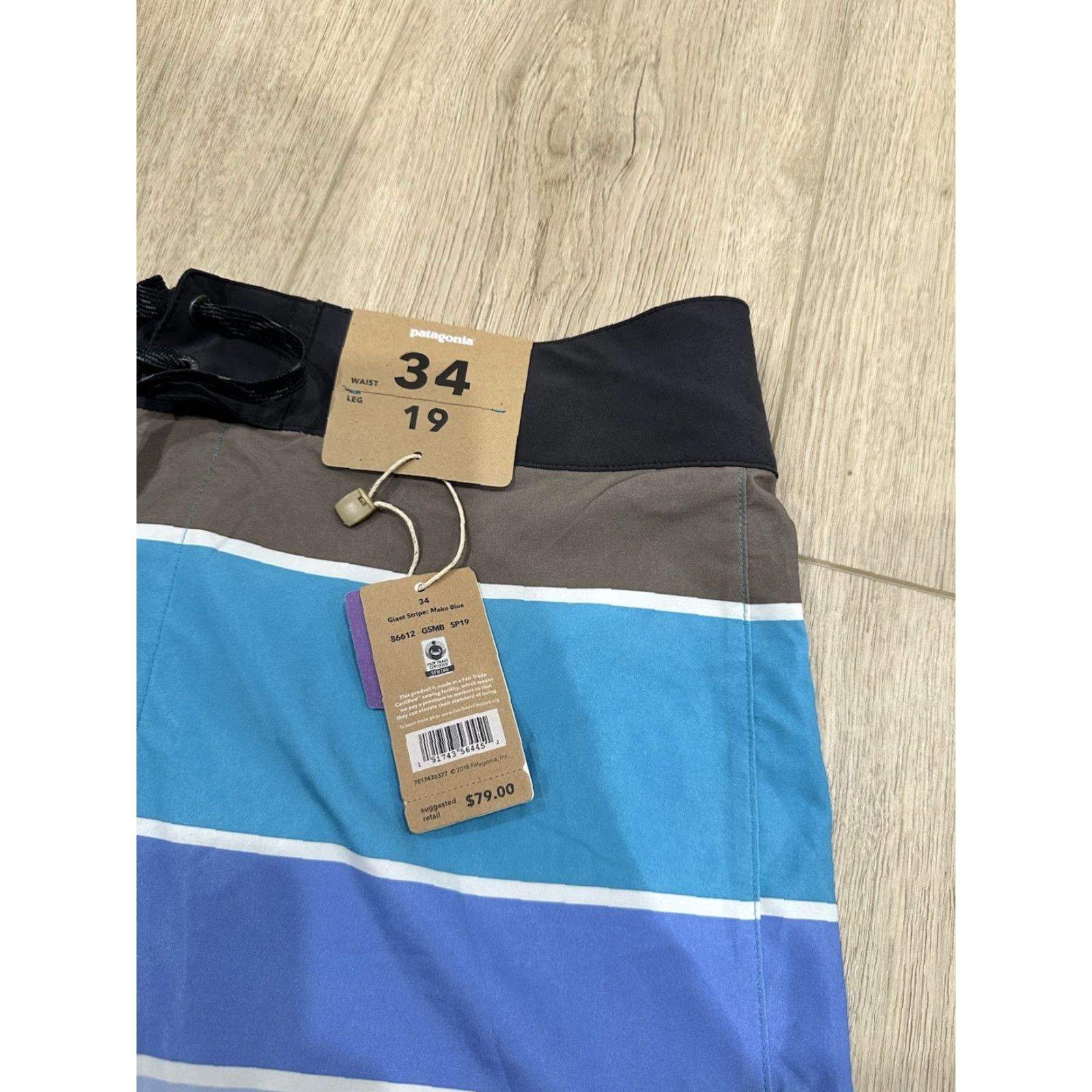 Patagonia NWT Patagonia Swim Shorts Giant Stripe Blue 34 Men’s Stretch Quick Dry Water-Repellent Self-draining Pocket With Key Loop 91% Polyester 9% Spandex Size US 34 / EU 50 - 5 Thumbnail