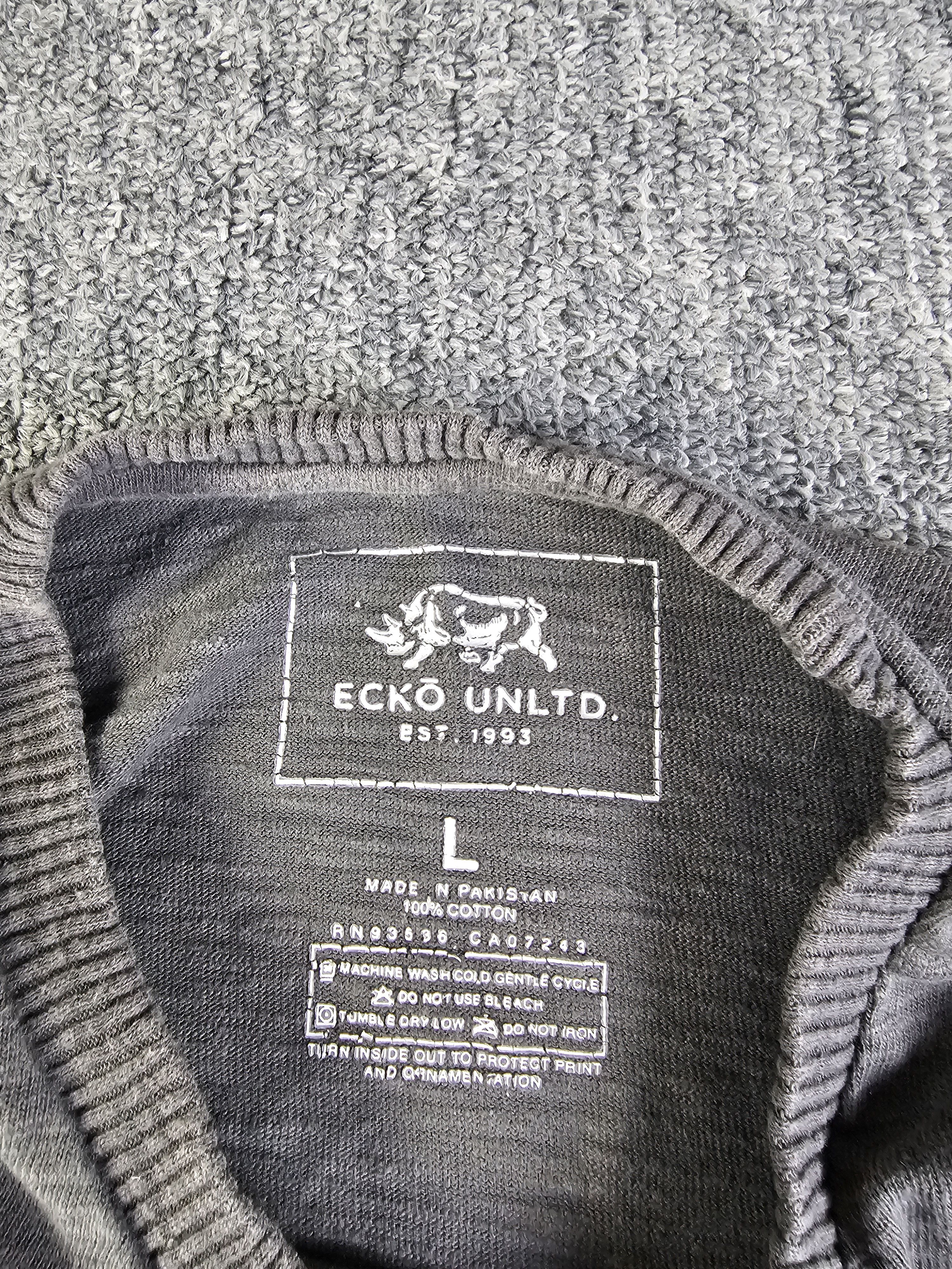 Ecko Unltd. Ecko Unltd Vintage Y2K Embroidered Badge Sweatshirt Men L Size US L / EU 52-54 / 3 - 7 Thumbnail
