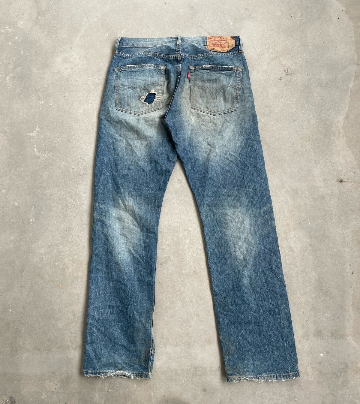 Levi's × Vintage LEVIS 501 VINTAGE JAPAN WELL WORN DENIM PANT Size US 32 / EU 48 - 12 Thumbnail