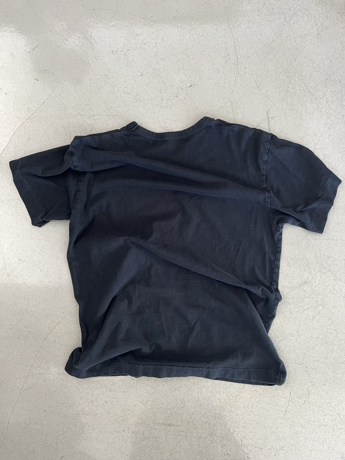 Comme des Garcons × Comme des Garcons PLAY Commes Des Garçons PLAY ‘Upside-down Heart’ Tee Size US L / EU 52-54 / 3 - 3 Thumbnail