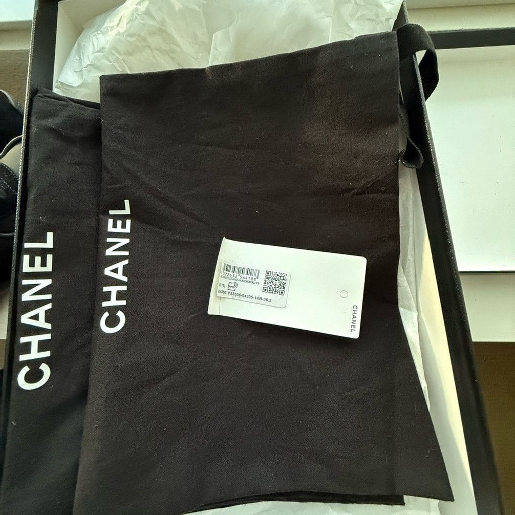 Chanel Chanel Interlocking CC Black Sneakers Size US 6.5 / IT 36.5 - 8 Thumbnail