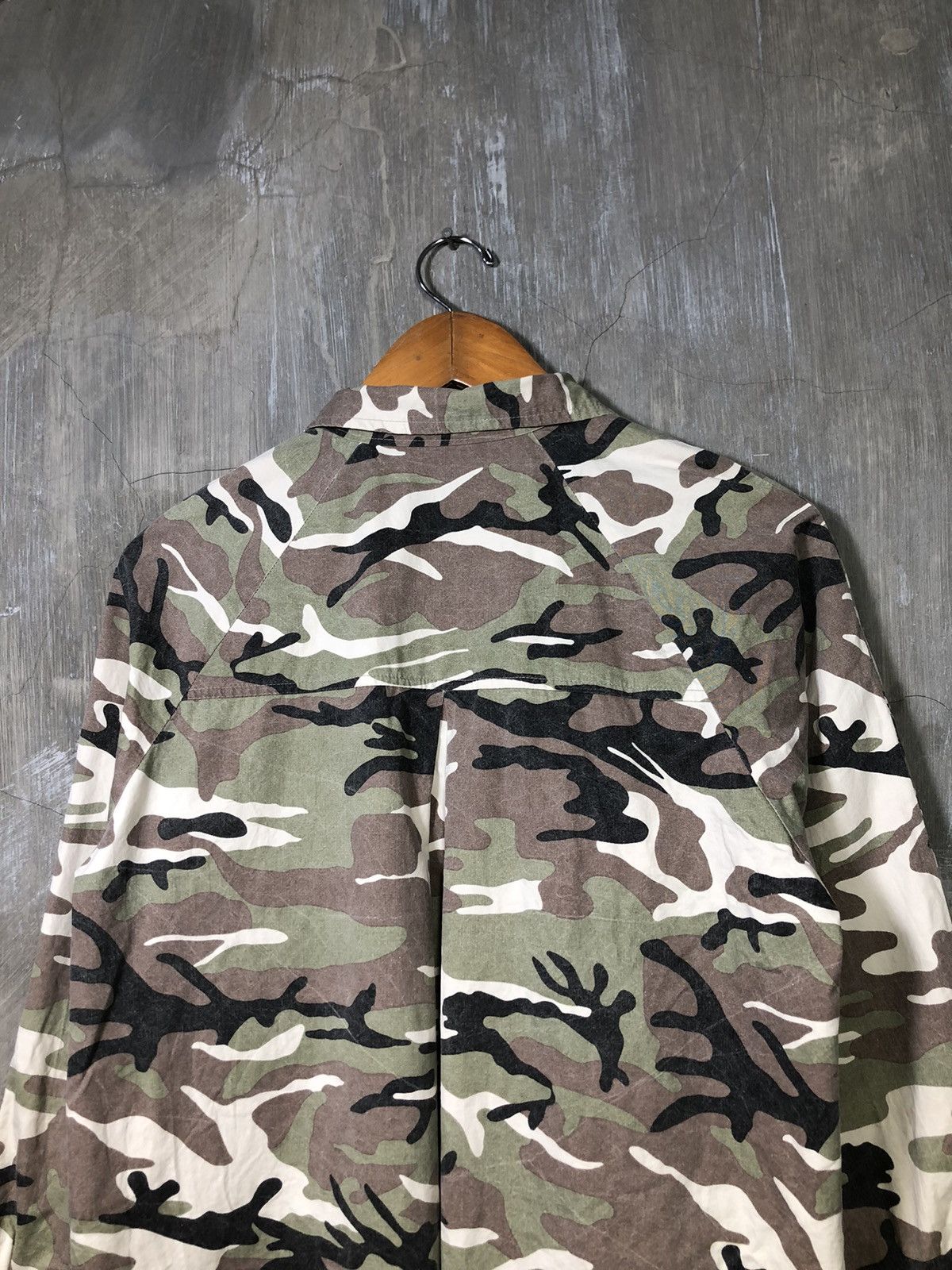Japanese Brand Unknown Army Button Up Shirt Size L / US 10 / IT 46 - 6 Thumbnail
