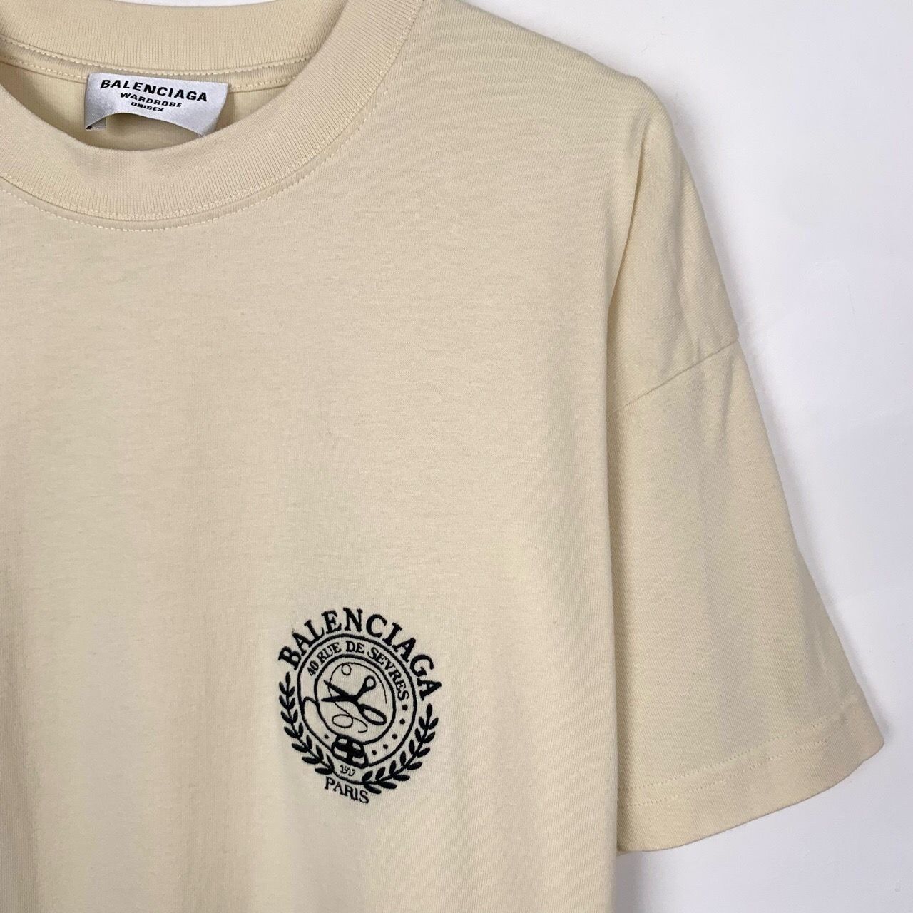 Balenciaga Balenciaga Logo Wheat Embroidery Round Neck Beige Cotton T-s Size S / US 4 / IT 40 - 6 Thumbnail
