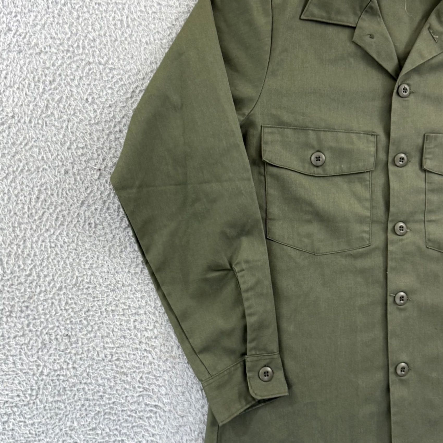 Vintage VINTAGE US Military OG-507 Utility Shirt Mens S Green Fatigue 80s Army Button-Up Size US S / EU 44-46 / 1 - 4 Thumbnail
