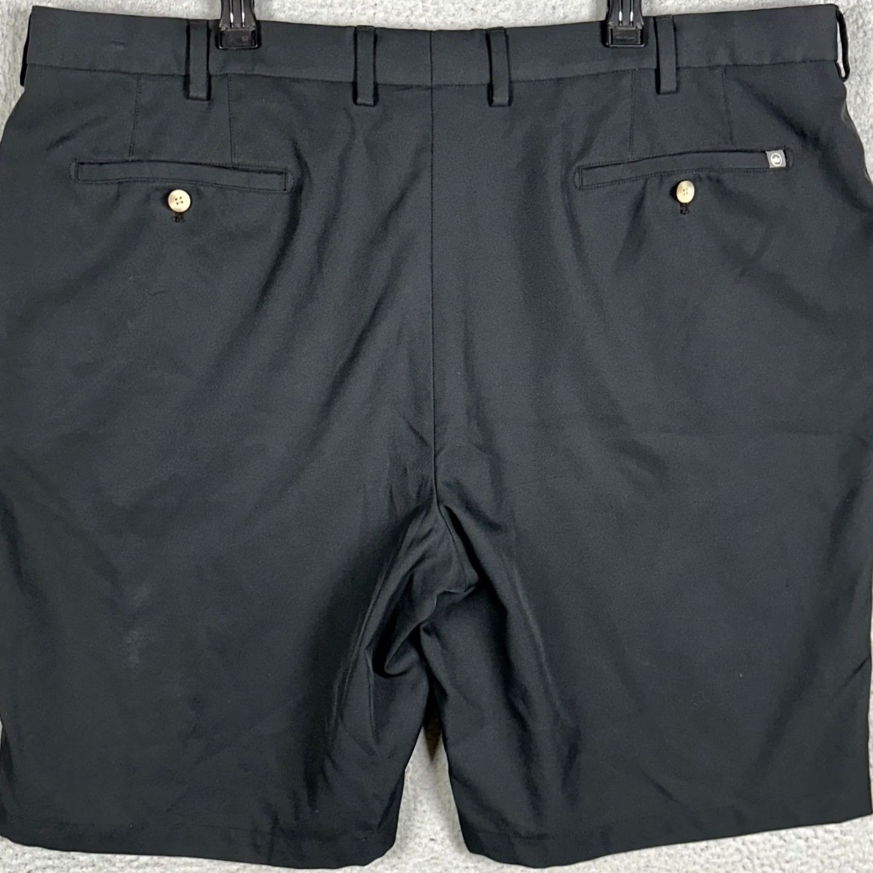 Peter Millar Peter Millar Shorts Mens 46 Black Golf Flat Front Athletic Moisture Wicking Pockets 100% Polyester Casual Activewear Big & Tall Size US 30 / EU 46 - 2 Thumbnail