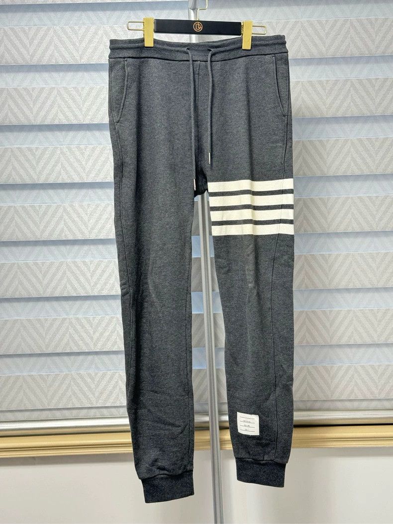 Thom Browne Thom Browne ssize2 Dark grey limited edition jeans Size US 27 - 1 Thumbnail