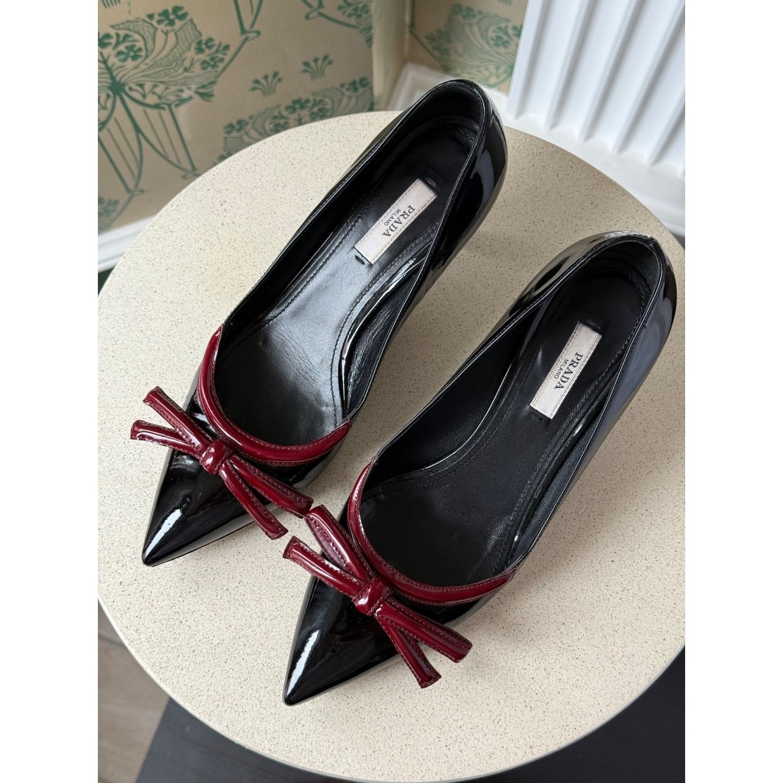 Prada Prada Bow Burgundy Patent Leather Pointed Toe Heels Size: 37 Size US 7.5 / IT 37.5 - 4 Thumbnail