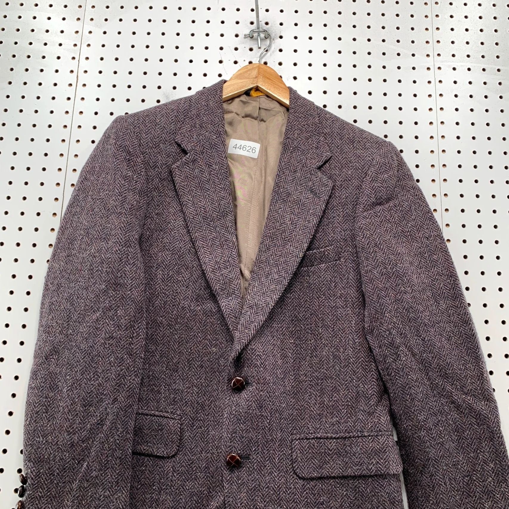 Vintage VINTAGE Bachrach Blazer Men 39R Brown Herringbone Wool Tweed 2 Button Notch Lapel Vintage Wool Blazer Mens 39R Brown Herringbone Size 40R - 2 Thumbnail