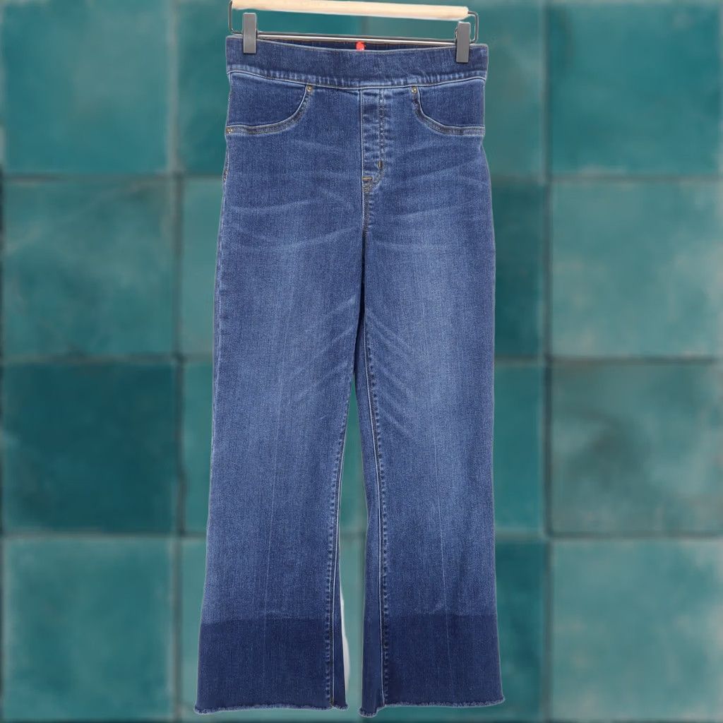 Spanx Spanx Jeans Womens S Blue Cropped Flare High Rise Shaping 5-Pocket Denim Stretch VINTAGE? No (adjust as needed) Size 28" / US 6 / IT 42 - 1 Thumbnail