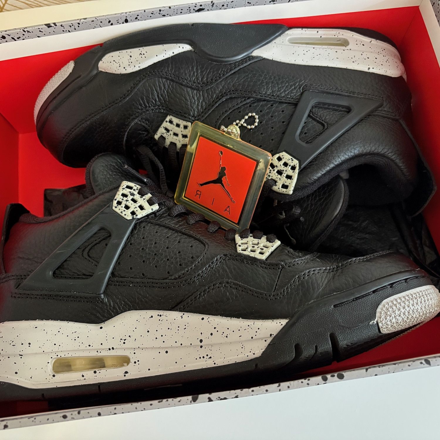 Jordan Brand Jordan 4 Retro Oreo Size US 9.5 / EU 42-43 - 10 Thumbnail