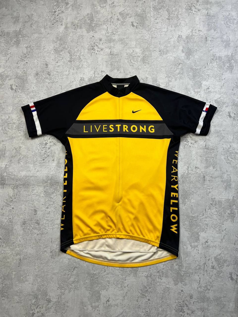 Nike Vintage Nike Livestrong Cycling Jersey Size US XL / EU 56 / 4 - 1 Thumbnail