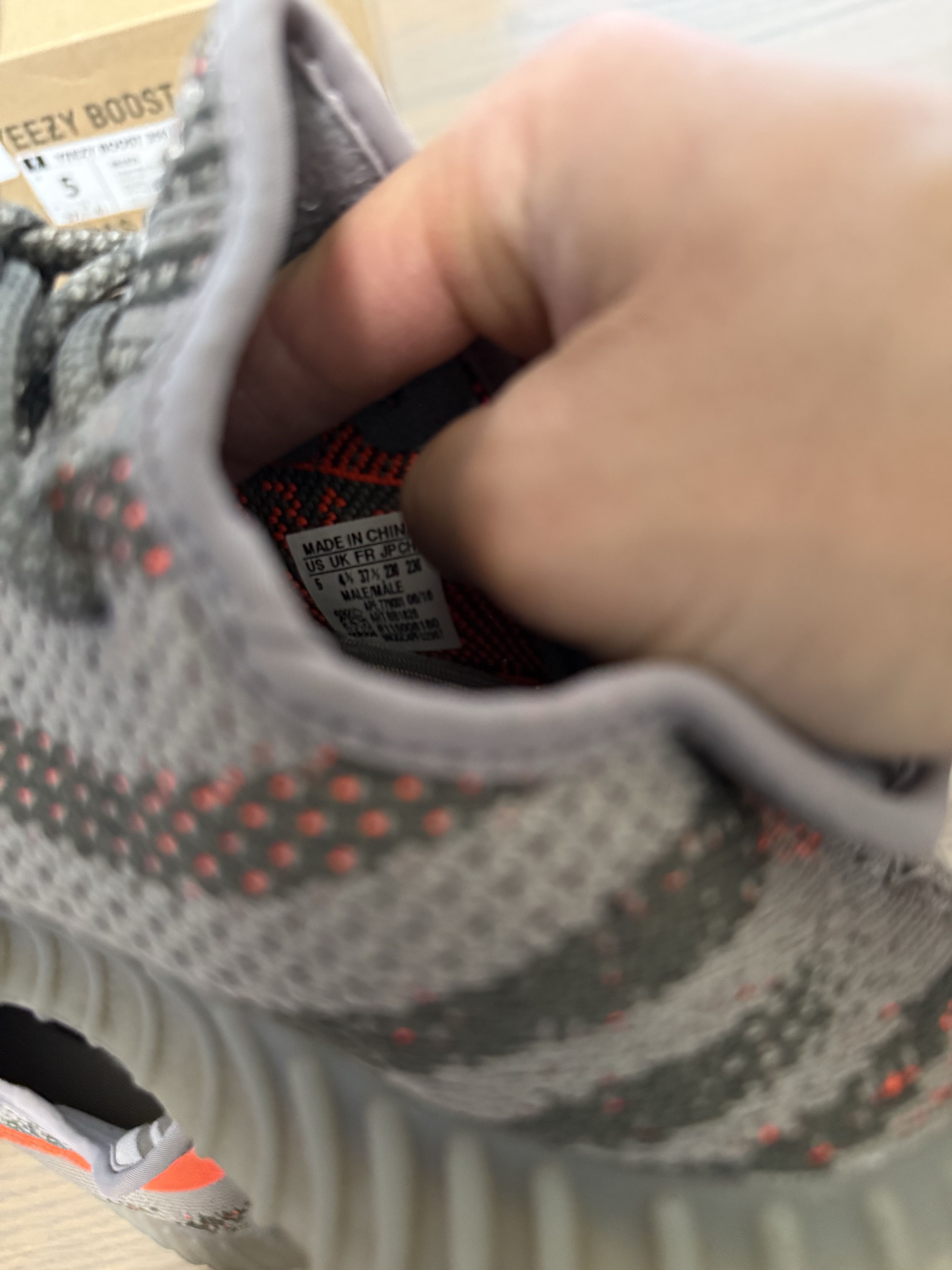 Adidas Yeezy Boost 350 V2 Beluga Size US 5 / EU 37 - 4 Thumbnail
