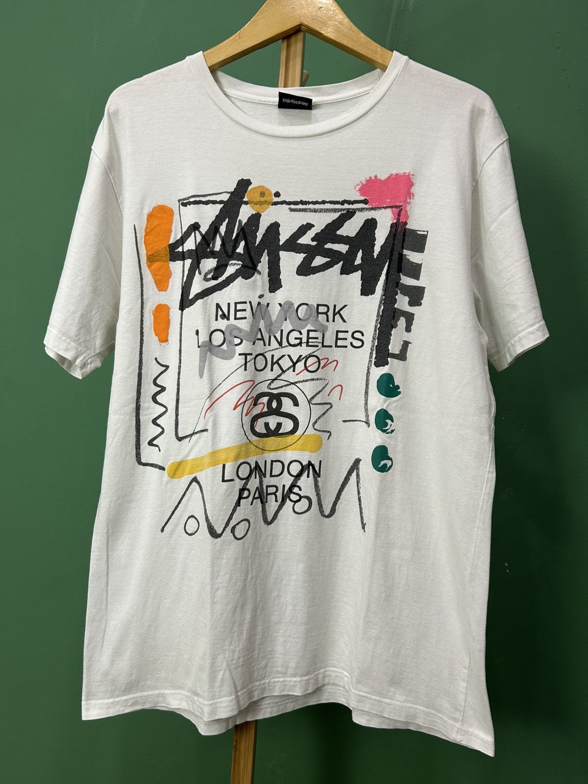 Stussy Stussy x Jean Michel Basquiat Tour Tee Size US M / EU 48-50 / 2 - 1 Thumbnail