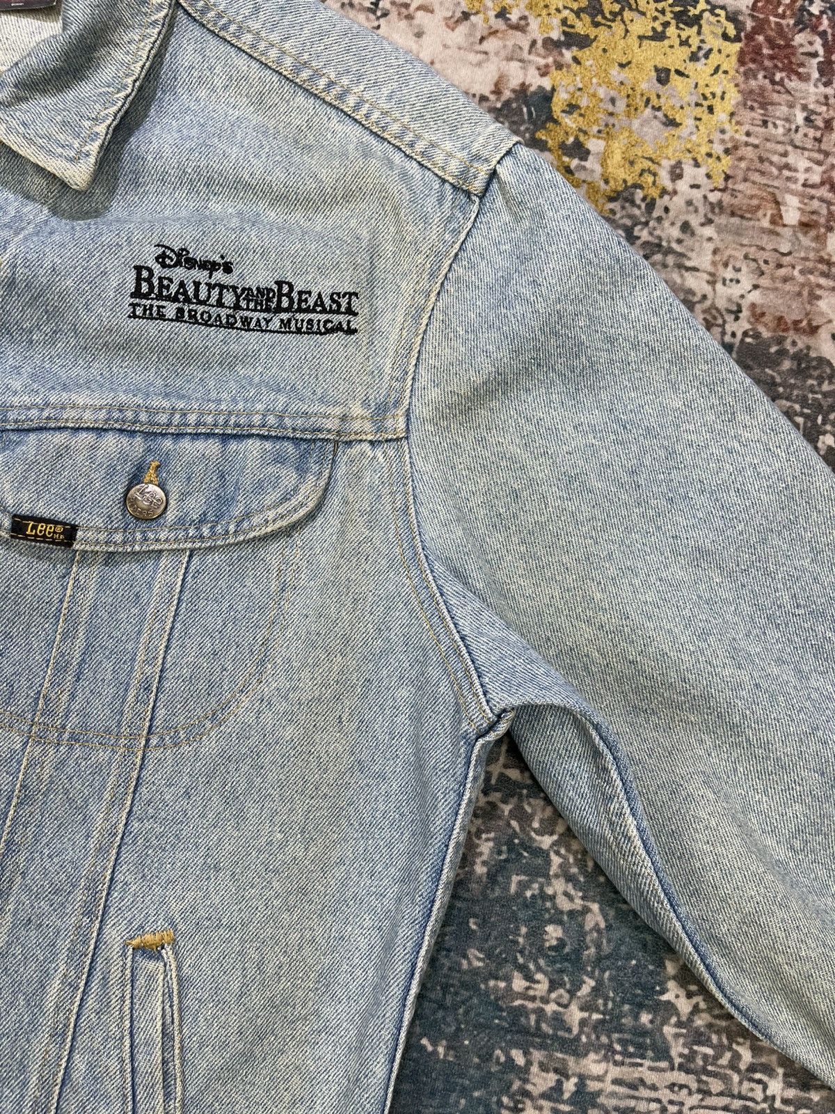 Lee Vtg 90s Lee x Disney Beauty And The Beast Denim Jacket Size US M / EU 48-50 / 2 - 12 Thumbnail