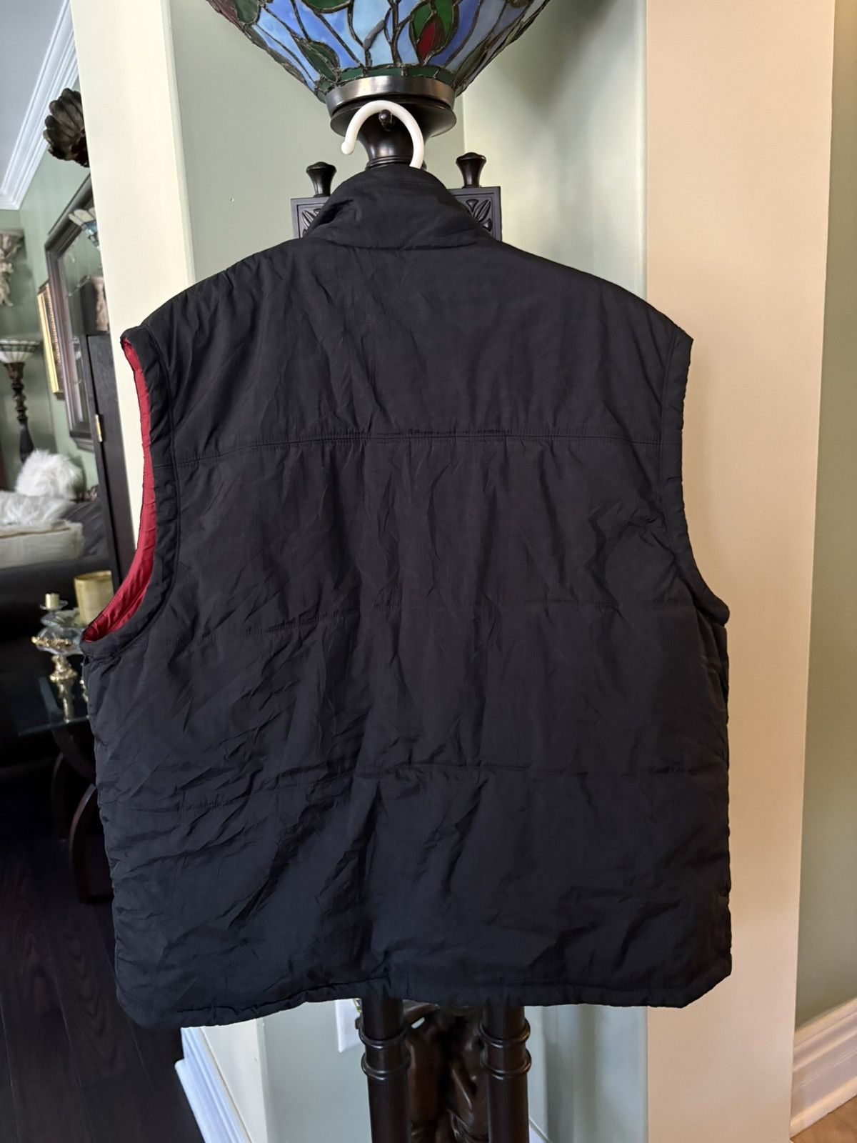 Nike Vintage Nike Nylon Puffer Vest White Tag 90’s Black/Red Size US L / EU 52-54 / 3 - 9 Thumbnail