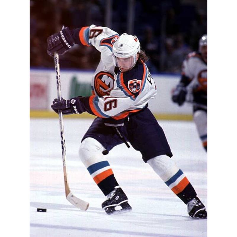 Starter RARE NY Islanders 1998 STARTER Wave jersey M white NHL vtg Size US M / EU 48-50 / 2 - 9 Thumbnail