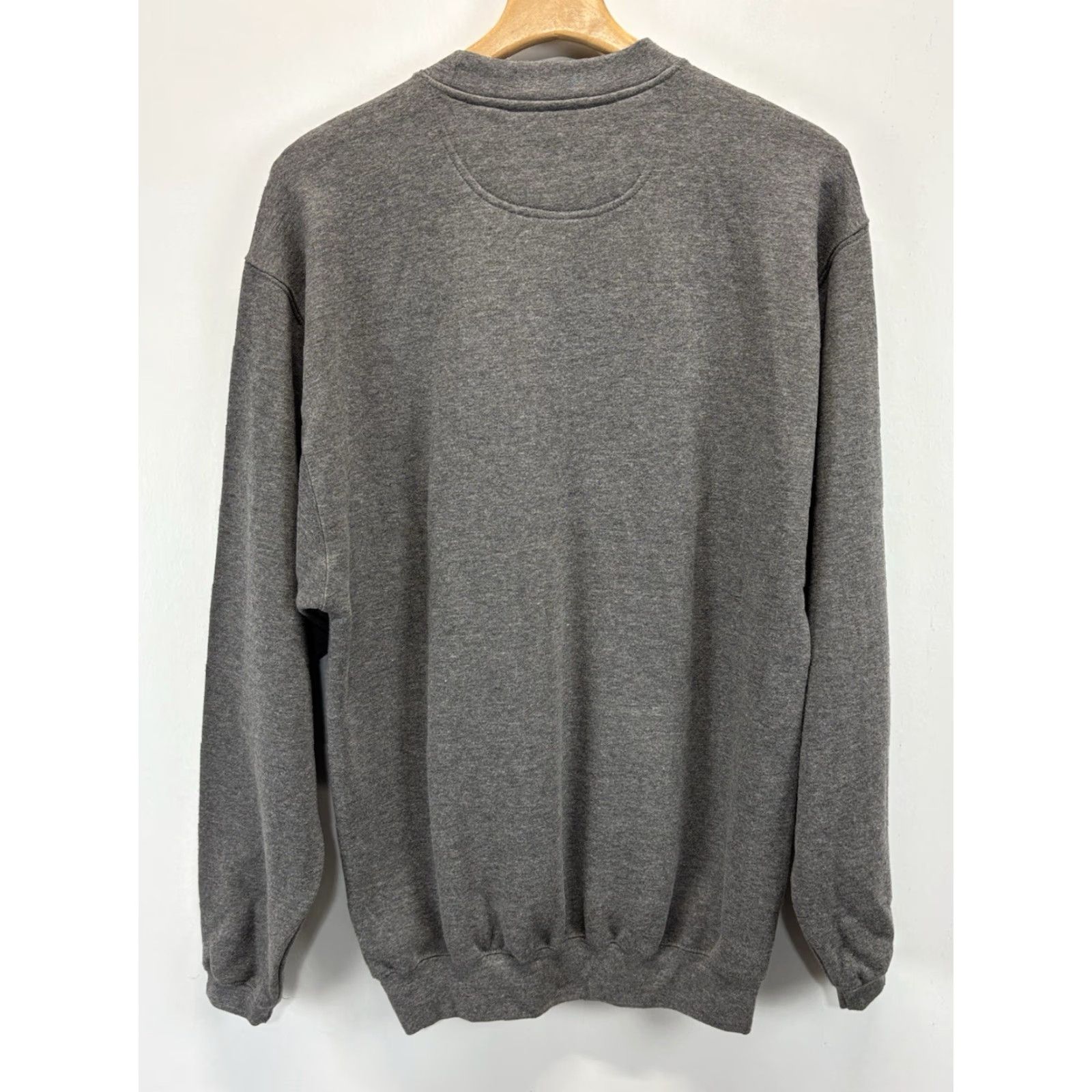 Vintage UMASS Minutemen Sweatshirt Men’s M Grey Crew Neck Varsity Athletic Graphic Sports Pullover Shirt Mens Size US M / EU 48-50 / 2 - 4 Thumbnail