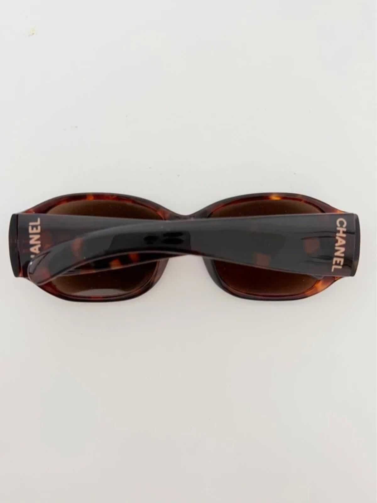 Chanel Chanel Oversized Tortoiseshell Sunglasses Size ONE SIZE - 6 Thumbnail