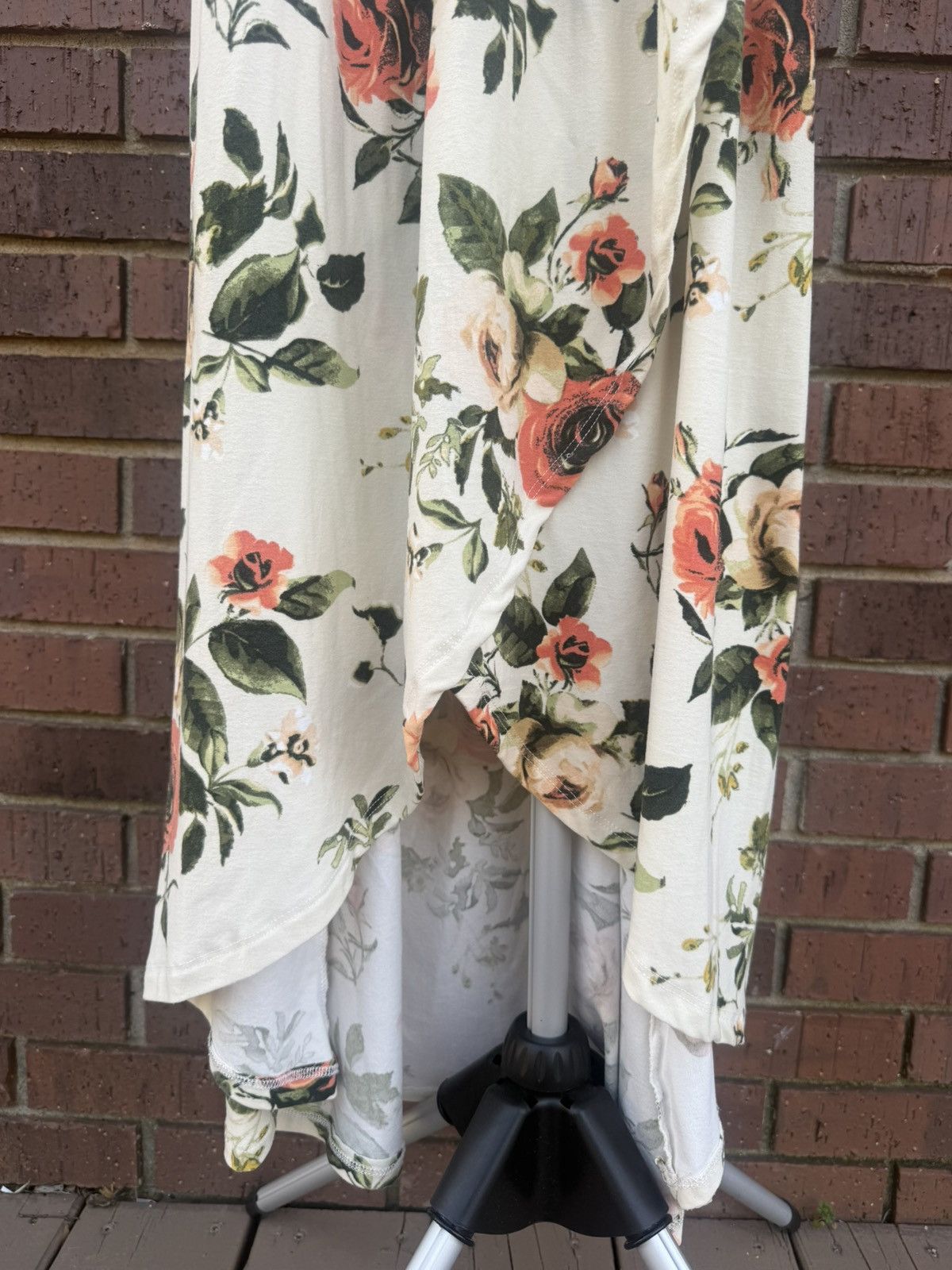 Other J For Justify Floral Rose Multicolor Dress Hi-Low Dress Size S / US 4 / IT 40 - 6 Thumbnail