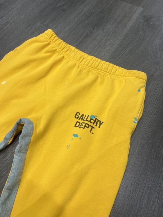 Gallery Dept Flared Sweatpants, Men's Fashion, Bottoms, Trousers on  Carousell