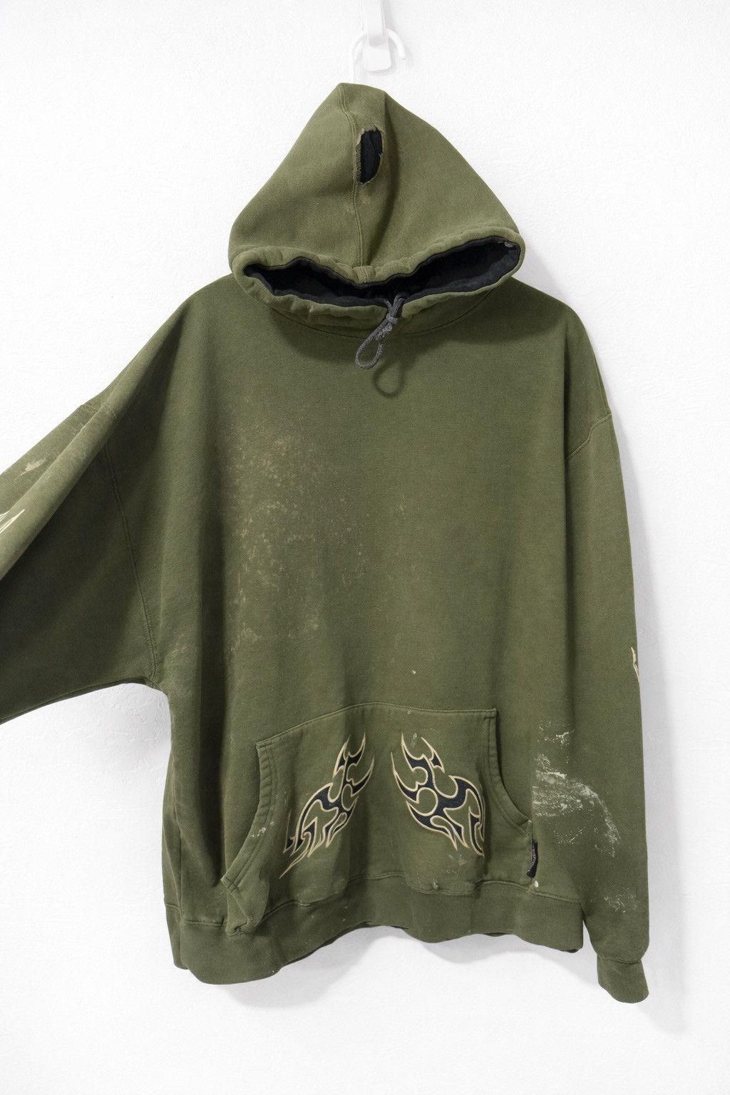 Vintage Vintage Faded Thrashed Paint Green Tribal Hoodie Size US XL / EU 56 / 4 - 3 Thumbnail