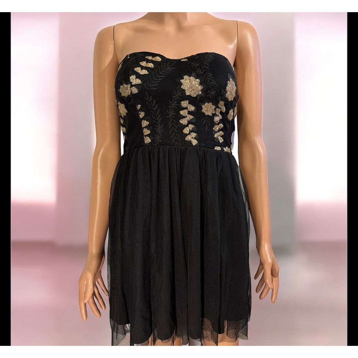 The Unbranded Brand Charlotte Russe Strapless Mini Dress Size XS Size XS / US 0-2 / IT 36-38 - 1 Thumbnail
