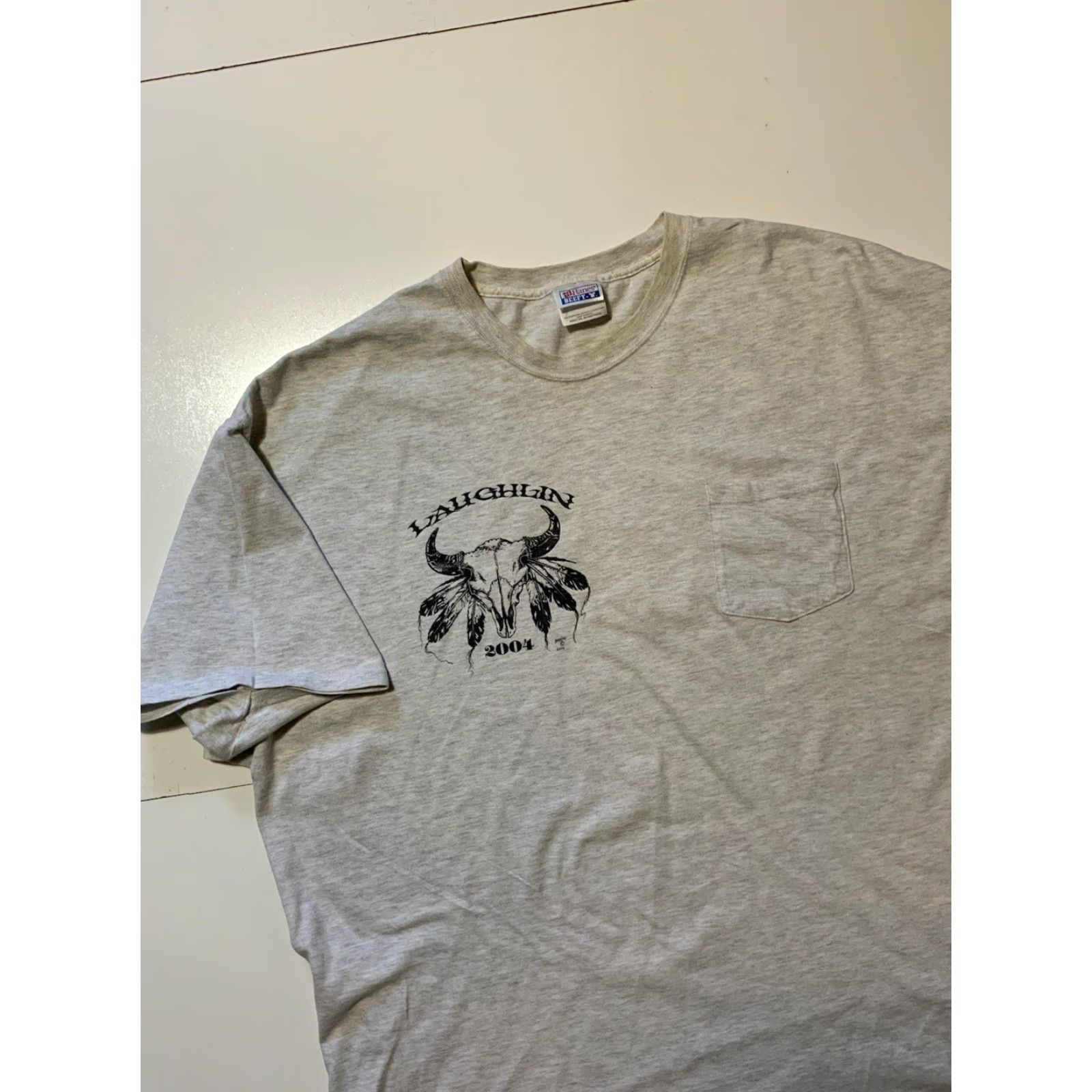 Hanes VINTAGE Laughlin River Run Motorcycle Rally 2004 Ram Skull Dream Catcher Graphic T-Shirt Hanes Men 2XL Gray Shirt Mens Size US XXL / EU 58 / 5 - 4 Thumbnail