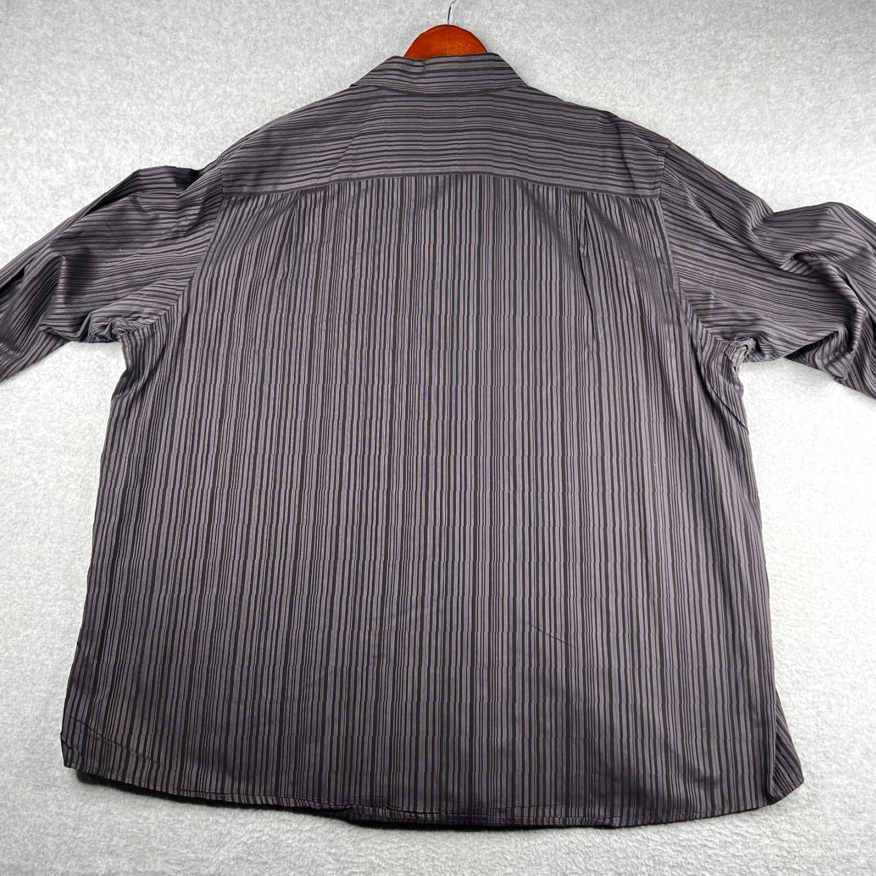 Calvin Klein Calvin Klein Shirt 3X Gray Black Striped Button-Up Long Sleeve Mens Adult Regular Cotton Woven Button-Down Collar Casual Size US XXL / EU 58 / 5 - 5 Thumbnail