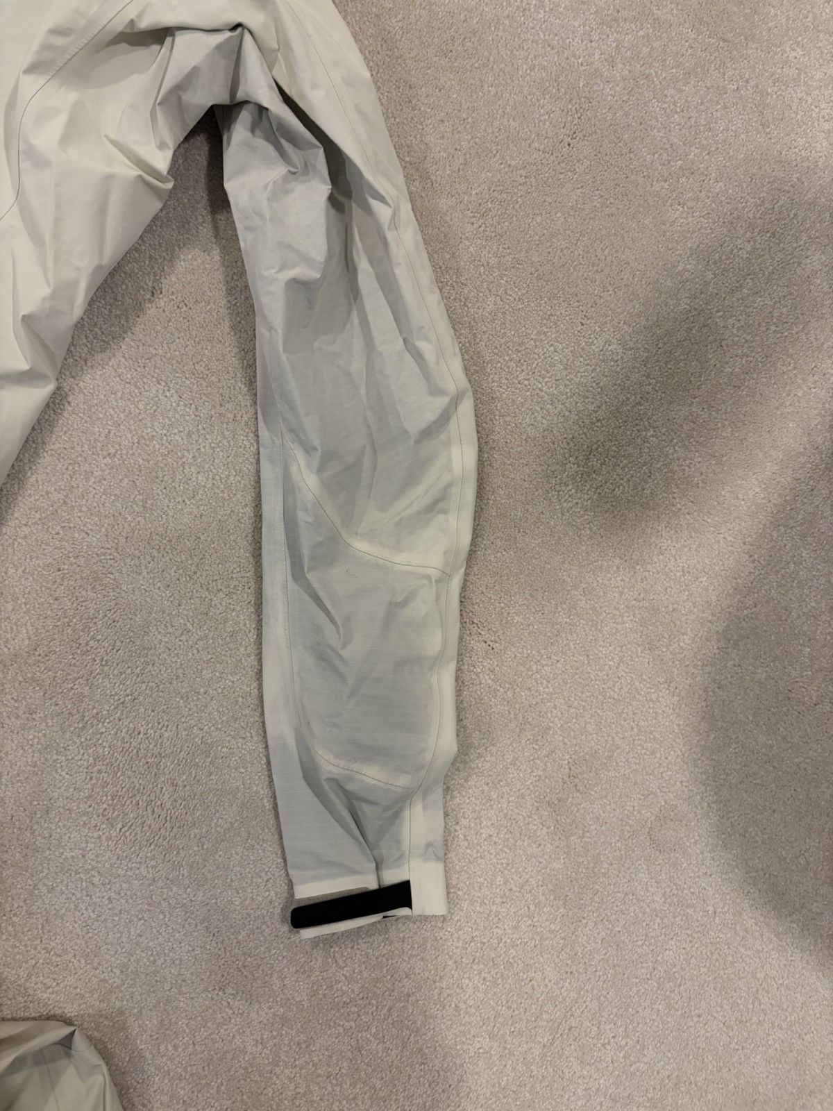 Arc'teryx ARC’TERYX Beta SL White Size US S / EU 44-46 / 1 - 20 Thumbnail
