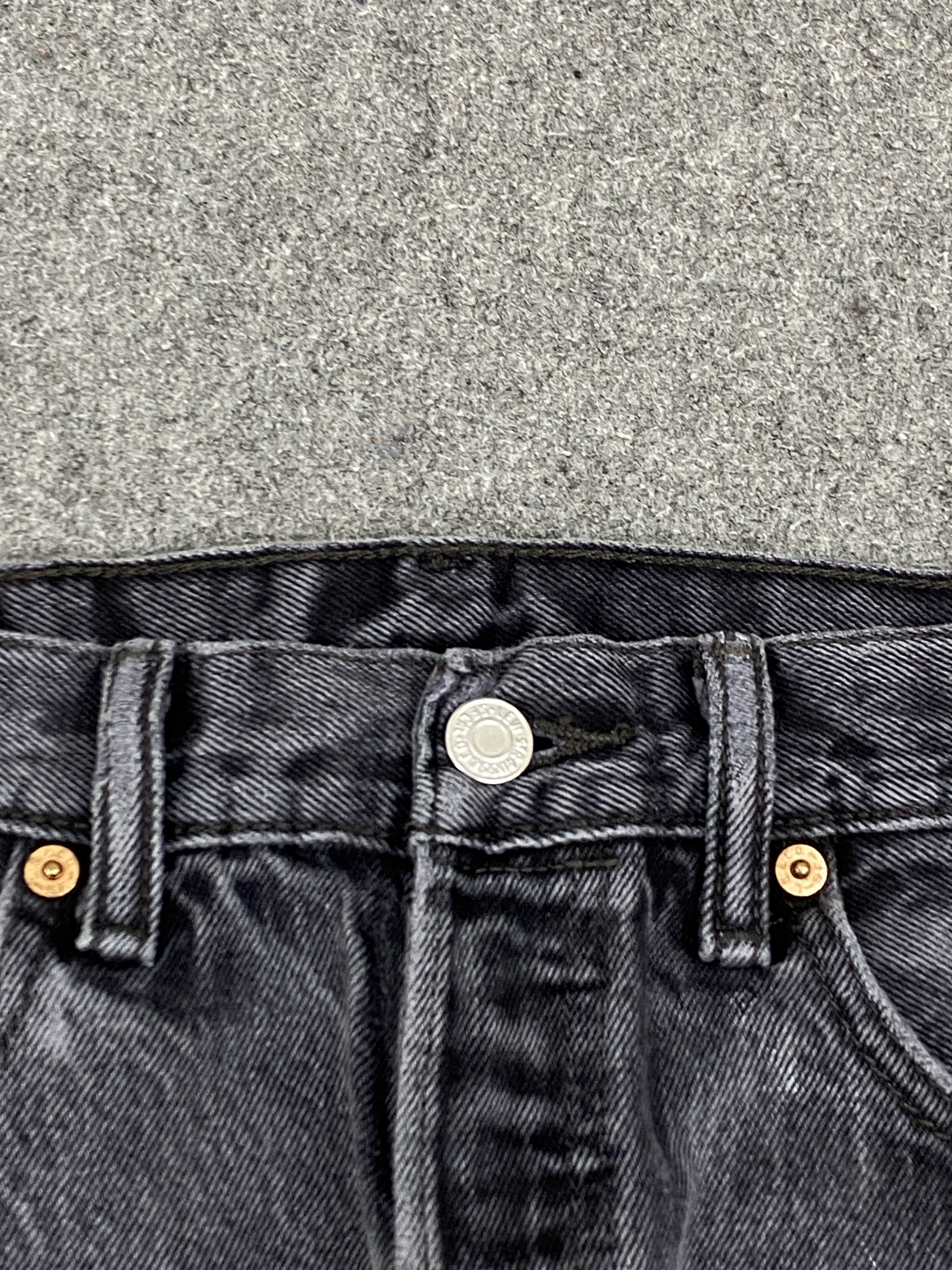 Levi's Vintage Levis 501 Distressed Faded Black Jeans DP2733 Size US 31 - 14 Thumbnail