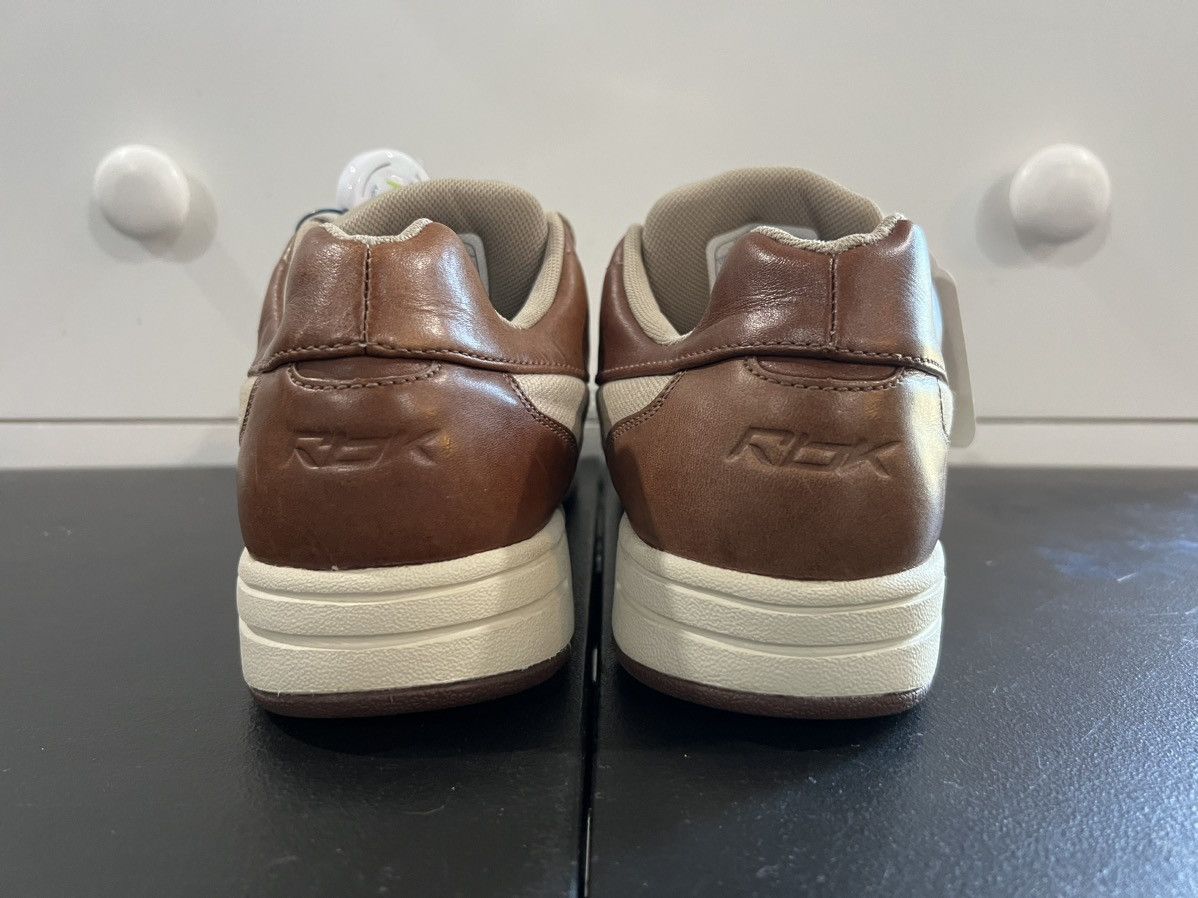 Reebok Size 9.5 - Reebok Daddy Yankee Beige/White/Brown Size US 9.5 / EU 42-43 - 4 Thumbnail