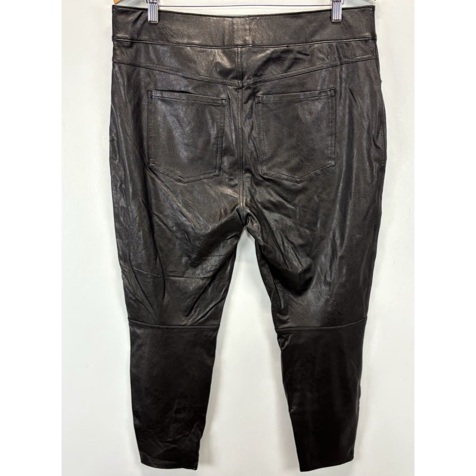 Spanx Spanx Black Plus Size High Rise Faux Leather Leggings Leggings 1X Womens Black 1X High Rise Faux Leather Spanx Concert GoingOut Pre-owned Good Size 40" / US 18 - 3 Thumbnail