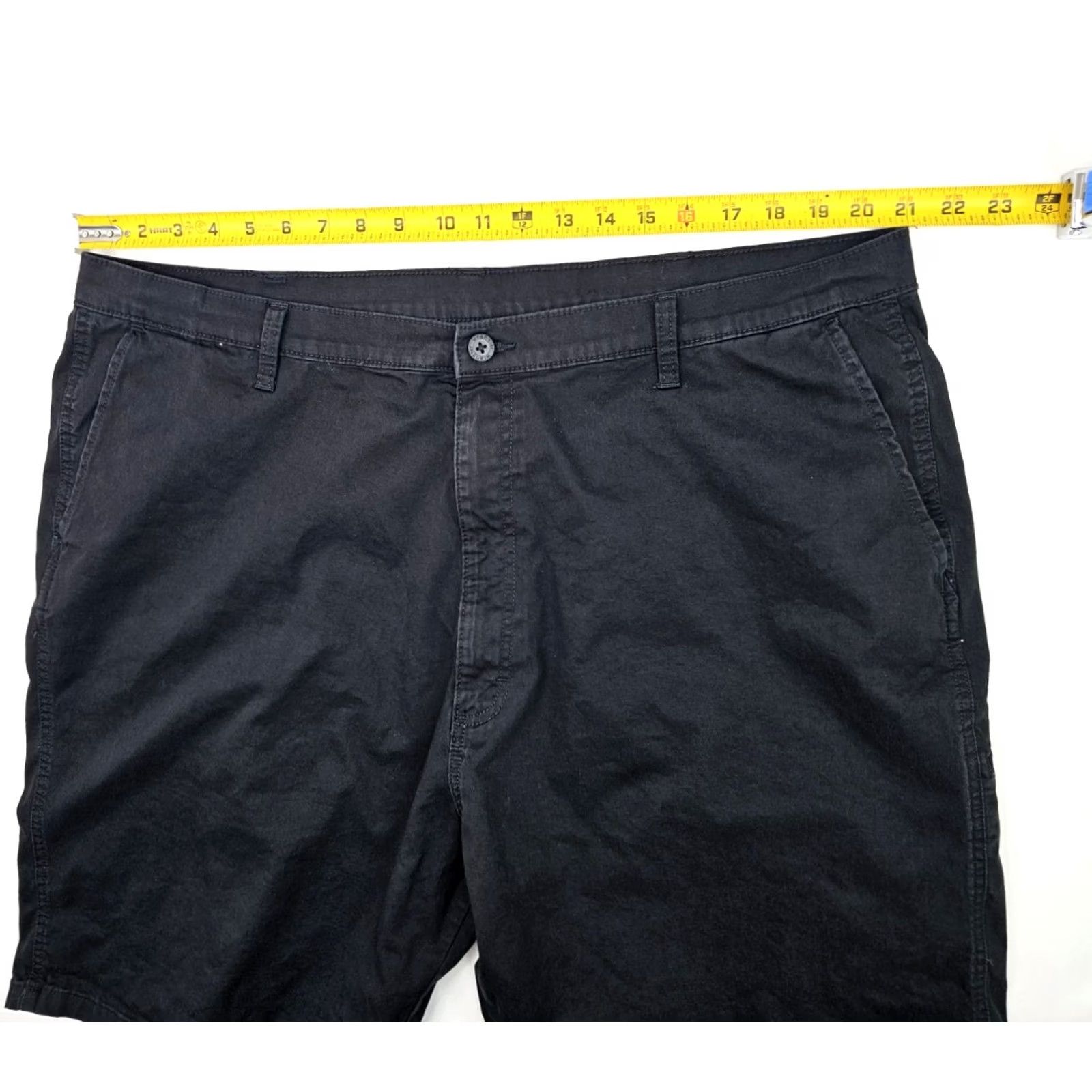 Wrangler Wrangler Black Denim Shorts Men 42 High Rise Relaxed Fit 10 in Inseam Size US 42 / EU 58 - 5 Thumbnail