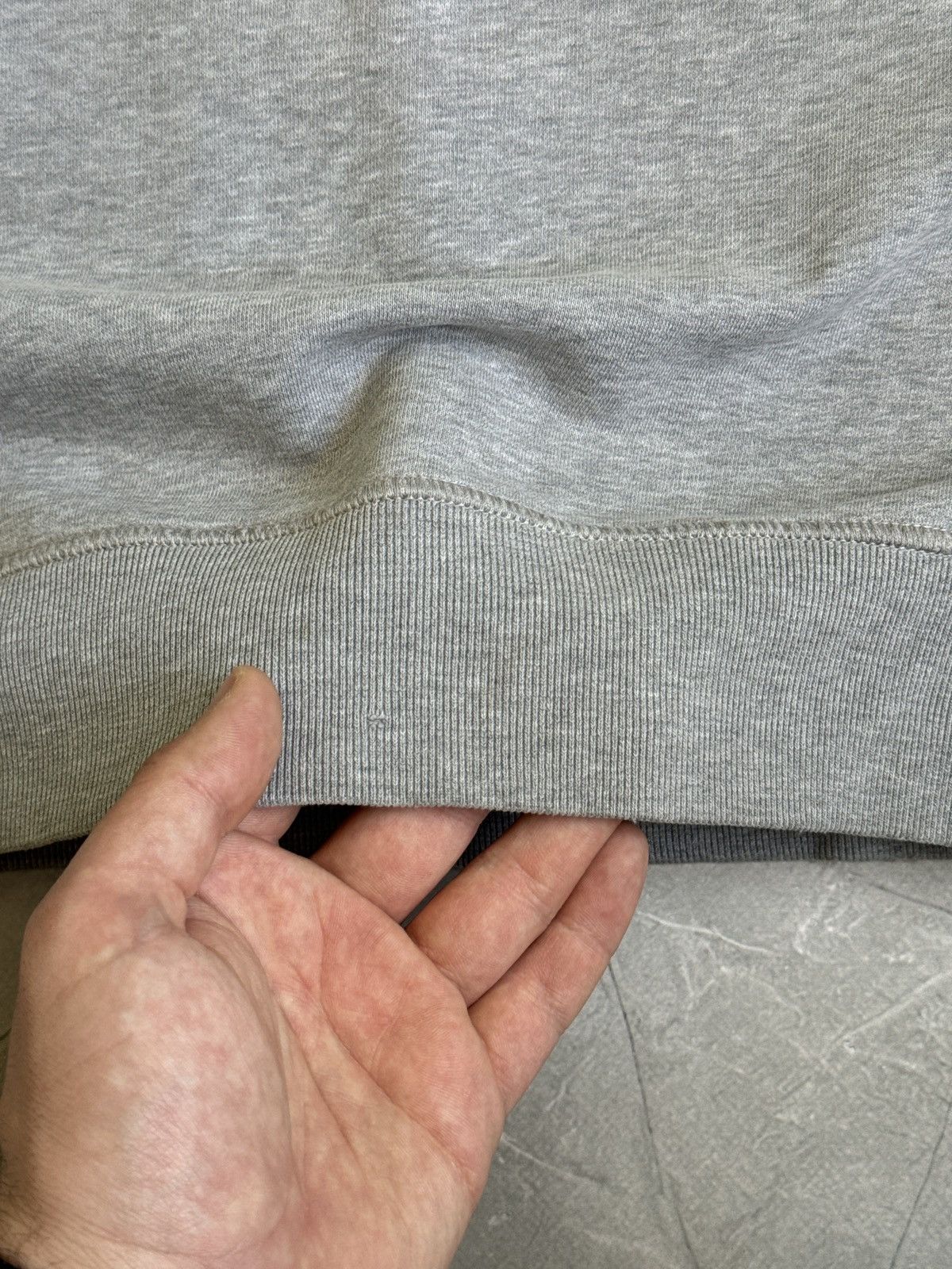 Stone Island Stone Island Grey Sweatshirt Crewneck Distressed Size US M / EU 48-50 / 2 - 24 Thumbnail