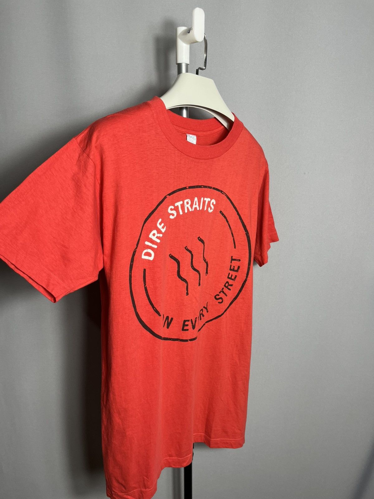 Other Vintage Dire Straits On Every Street 1991 Tour Band Shirt Size US XL / EU 56 / 4 - 3 Thumbnail