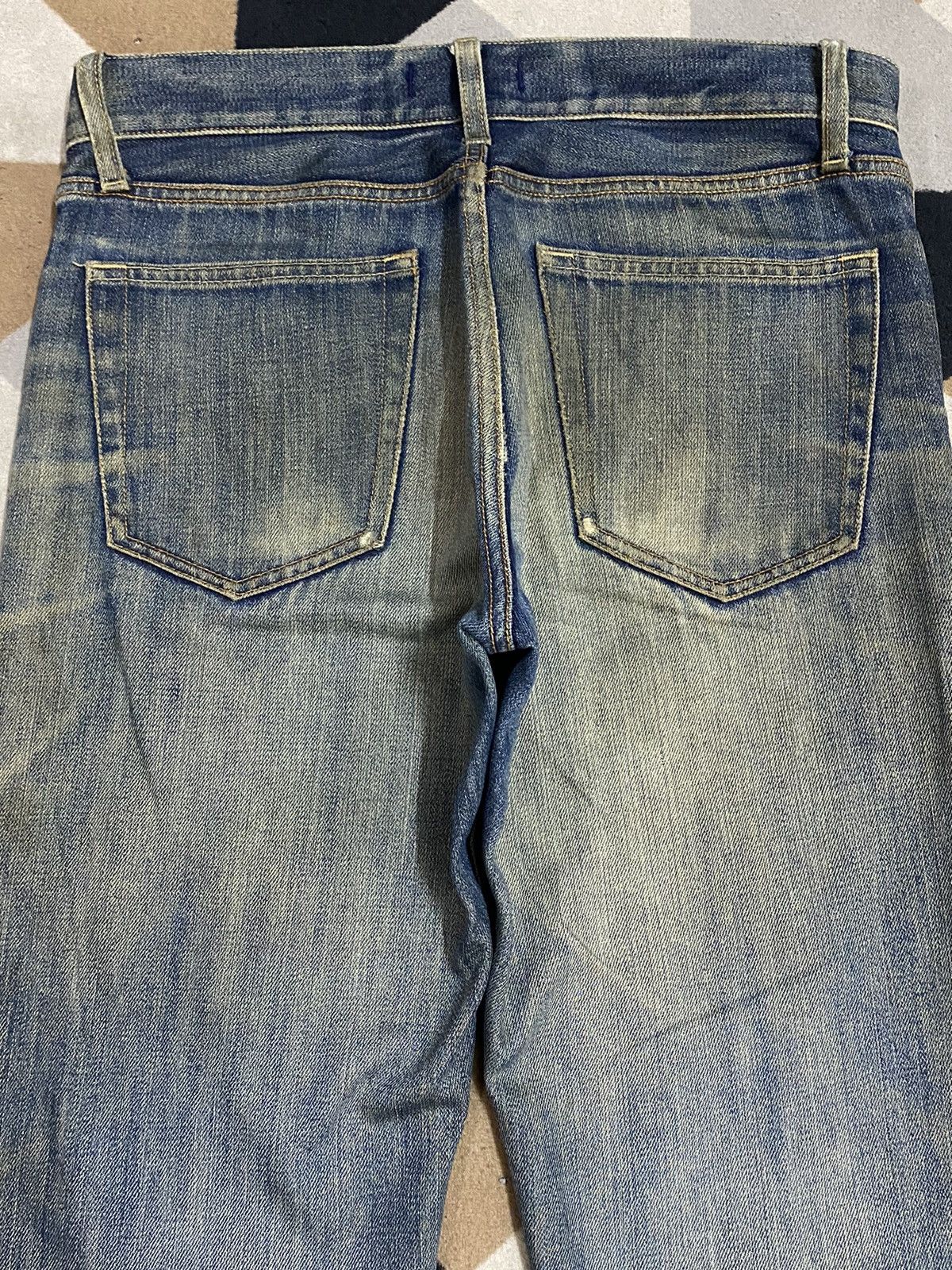 Japanese Brand Vintage Uniqlo Mud Wash Distressed Loose Jeans Size US 32 / EU 48 - 4 Thumbnail