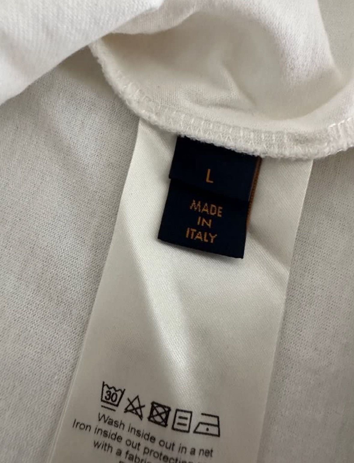 Louis Vuitton LV House Printed T-Shirt Size US L / EU 52-54 / 3 - 5 Thumbnail