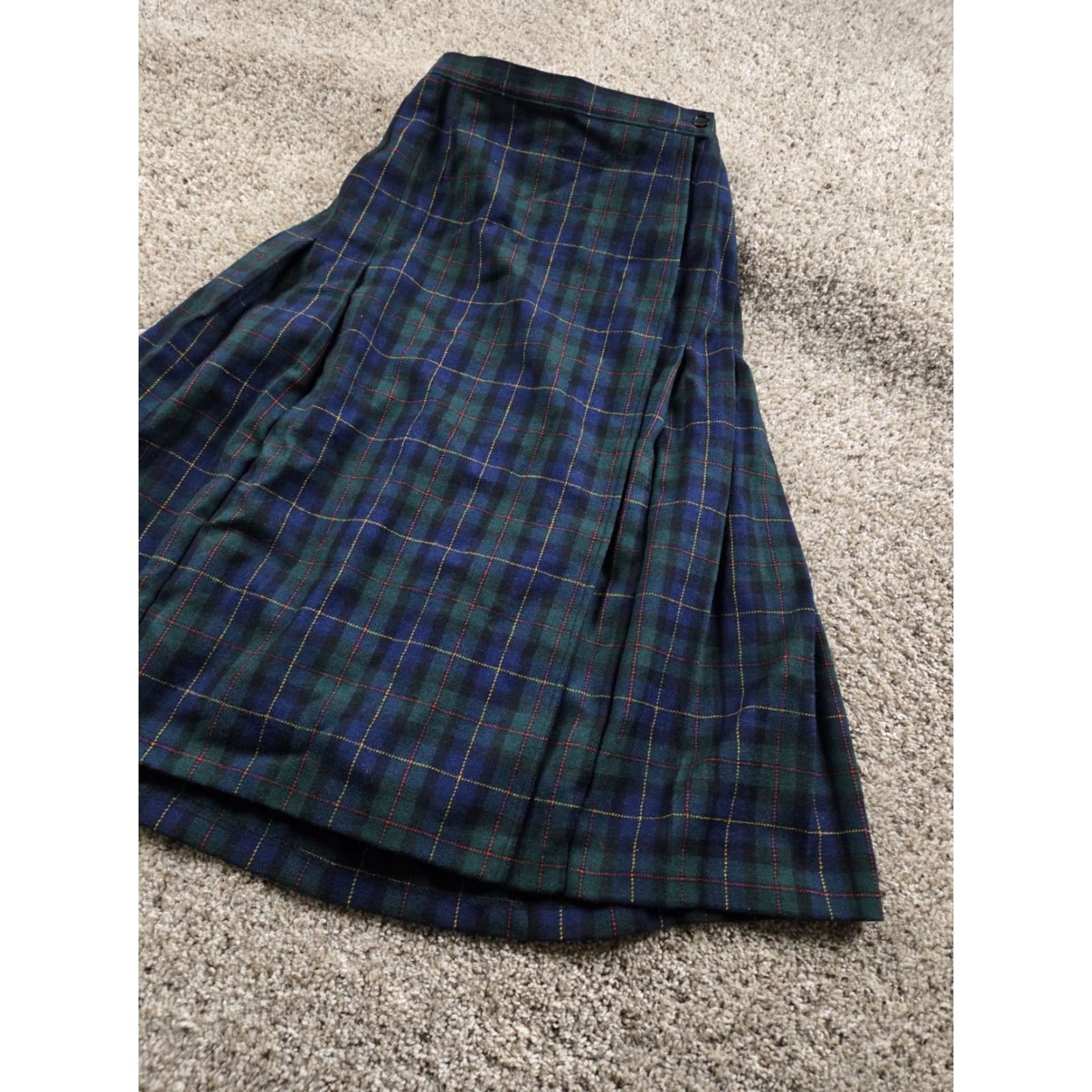 Pendleton VINTAGE Pendleton Skirt Womens 24 Blue Green Plaid Pleated Midi Wool Made USA 70s Womens Size 42" / US 20 - 2 Thumbnail
